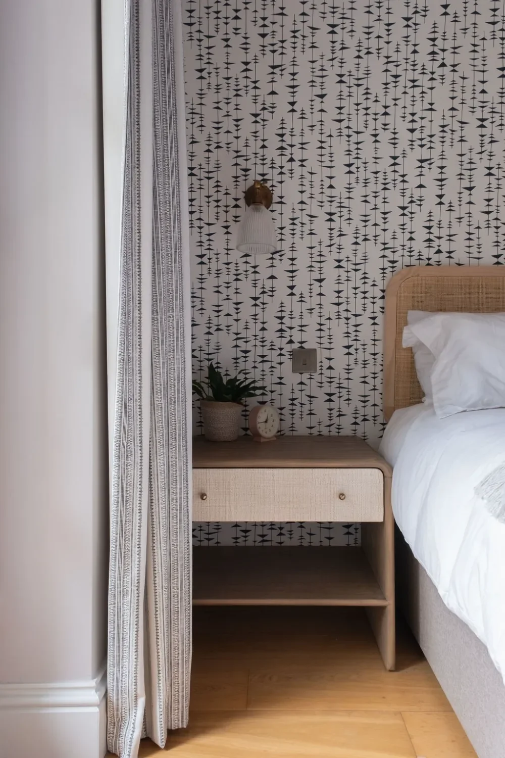 tween bedroom with wallpaper Kent Michelle Shakallis Interiors.webp