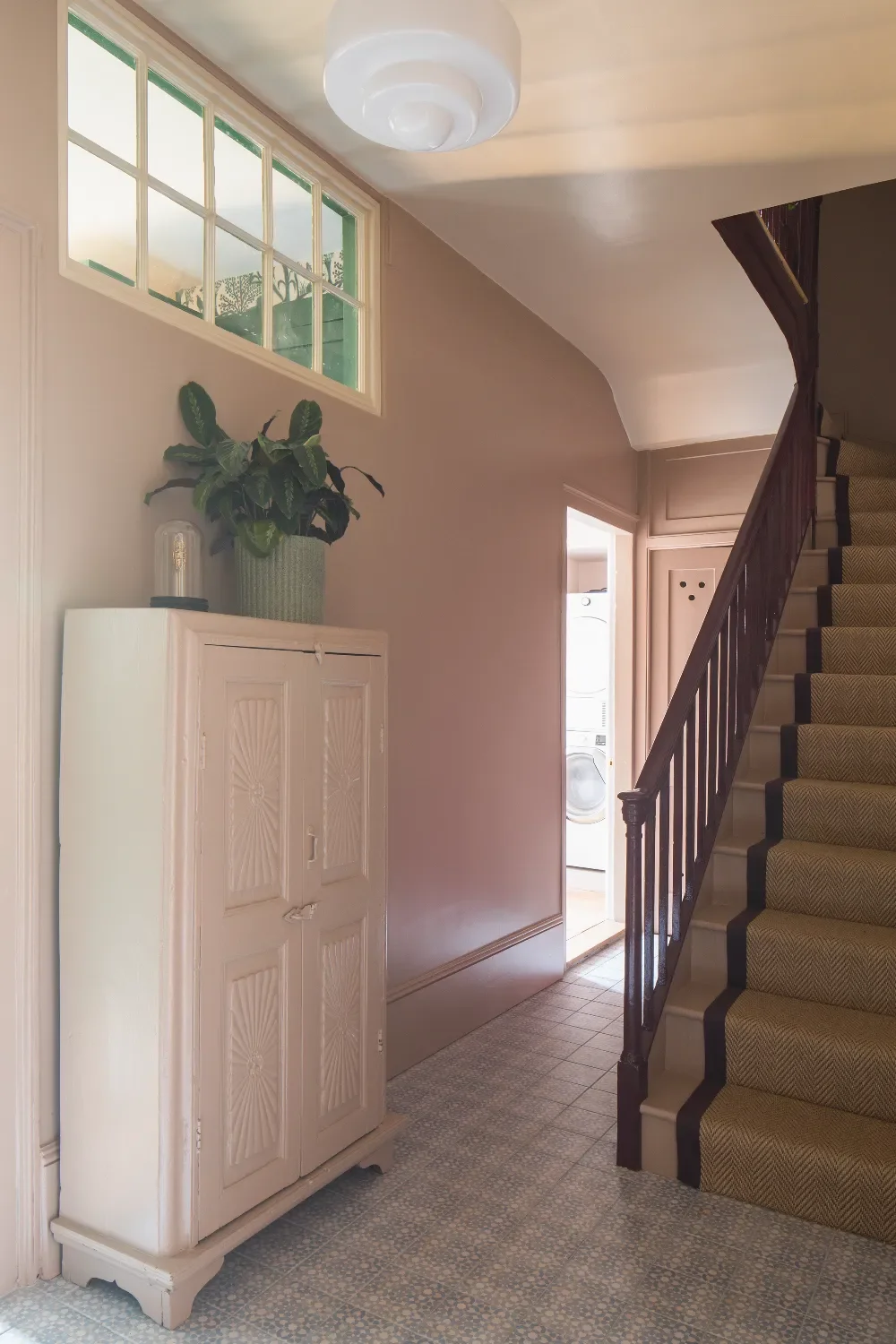 pink-hallway-with-stair-runner-interior-design-kent-michelle-shakallis.webp