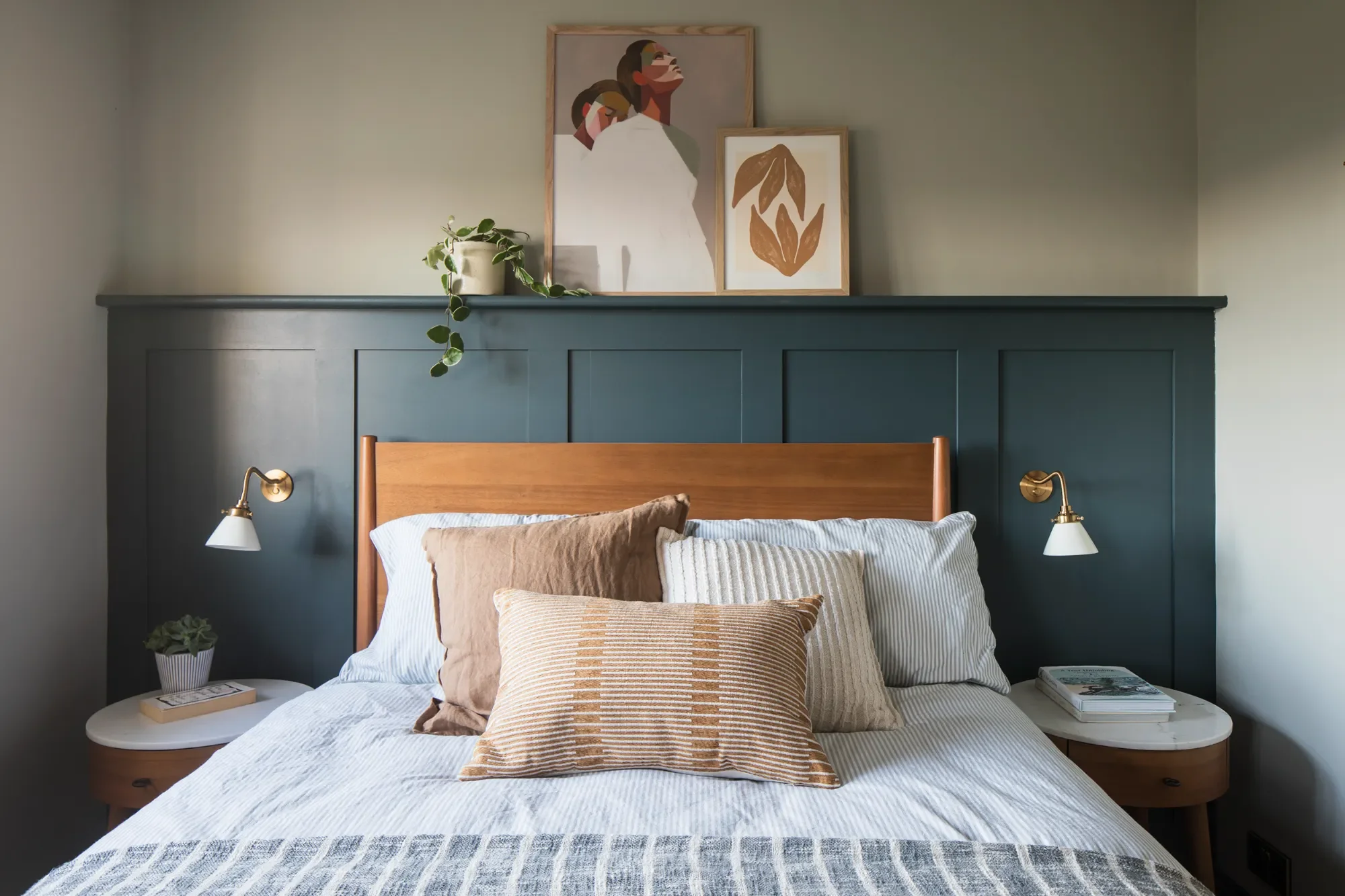 blue-headboard-panel-bedroom-interior-design-kent-michelle-shakallis.webp