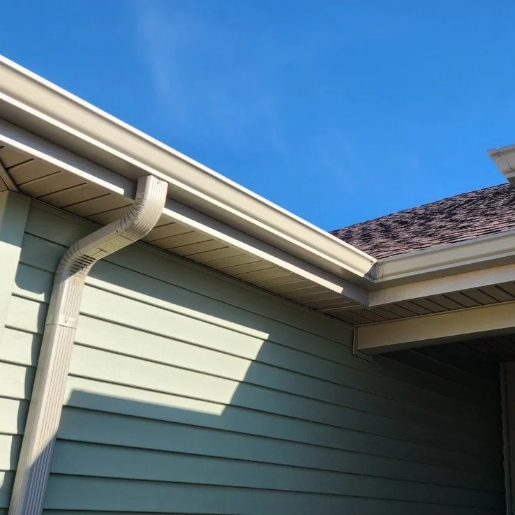 We're mostly known for our insulation services - but did you know we also offer gutter installations?
-
You can learn more about our gutter services and request a free estimate at:
www.comoinsulation.com/gutters