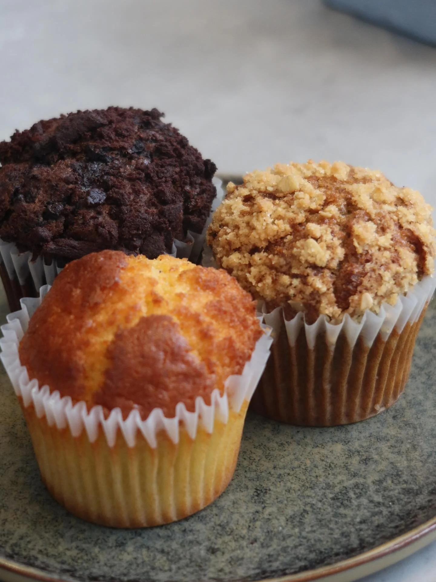A muffin a day keeps the stress away. Swing by Little River in the morning and indulge a little, you deserve it! 
•
•
•
#nyc #newyorkcity #nycbreakfast #nyccafe #nyclunch #nyceats #nycfood #nycfoodguide #kipsbay #nyctreats #nycfoodie