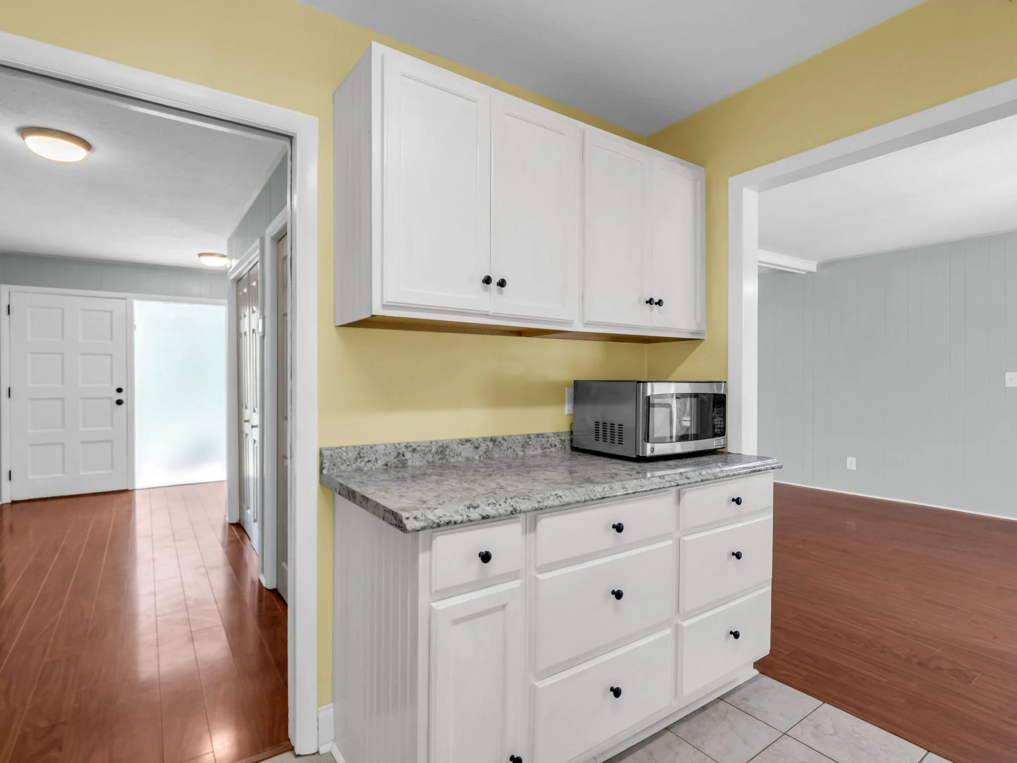 27-web-or-mls-678-firefly-ln.jpg
