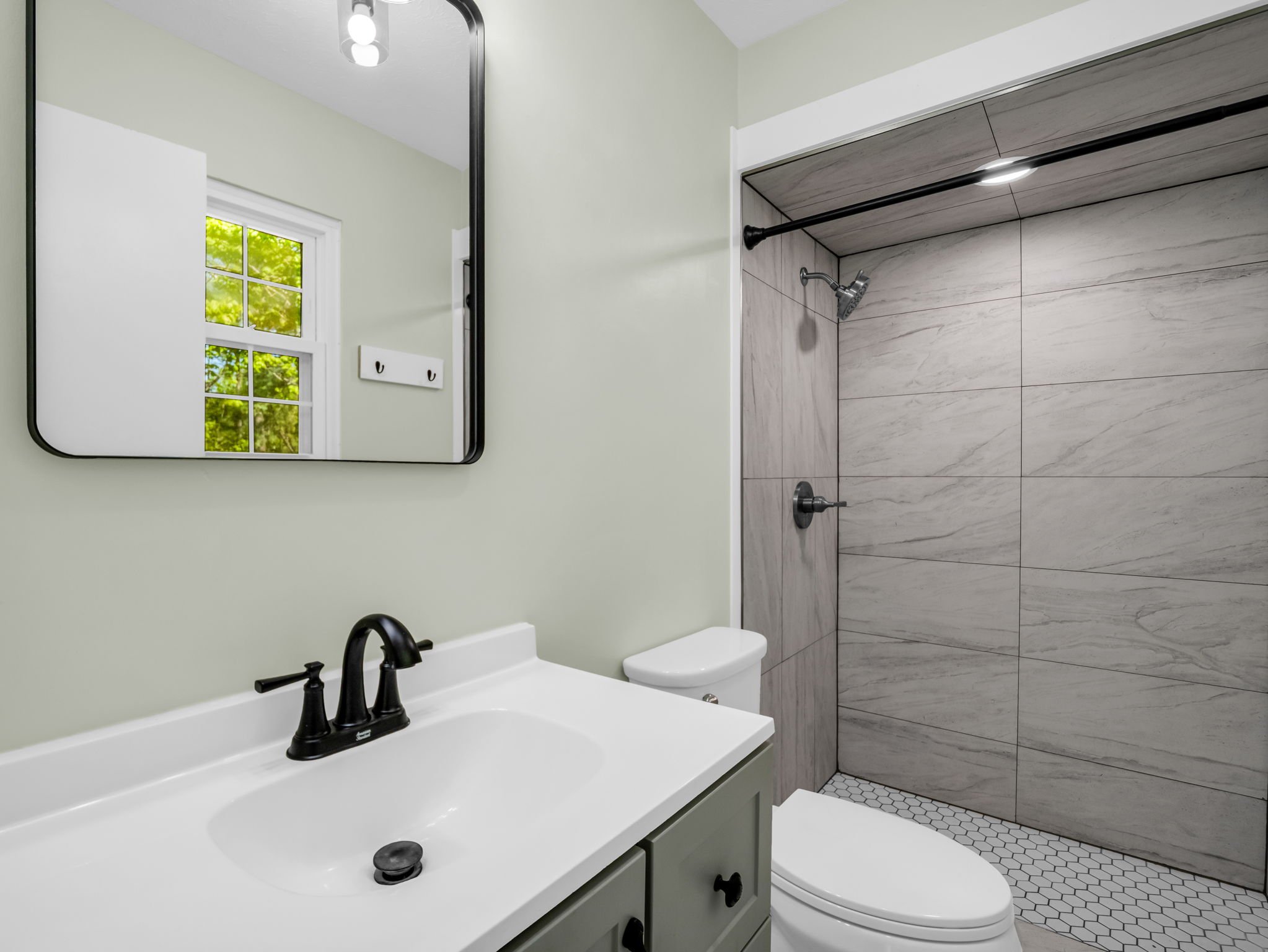 34-web-or-mls-678-firefly-ln.jpg