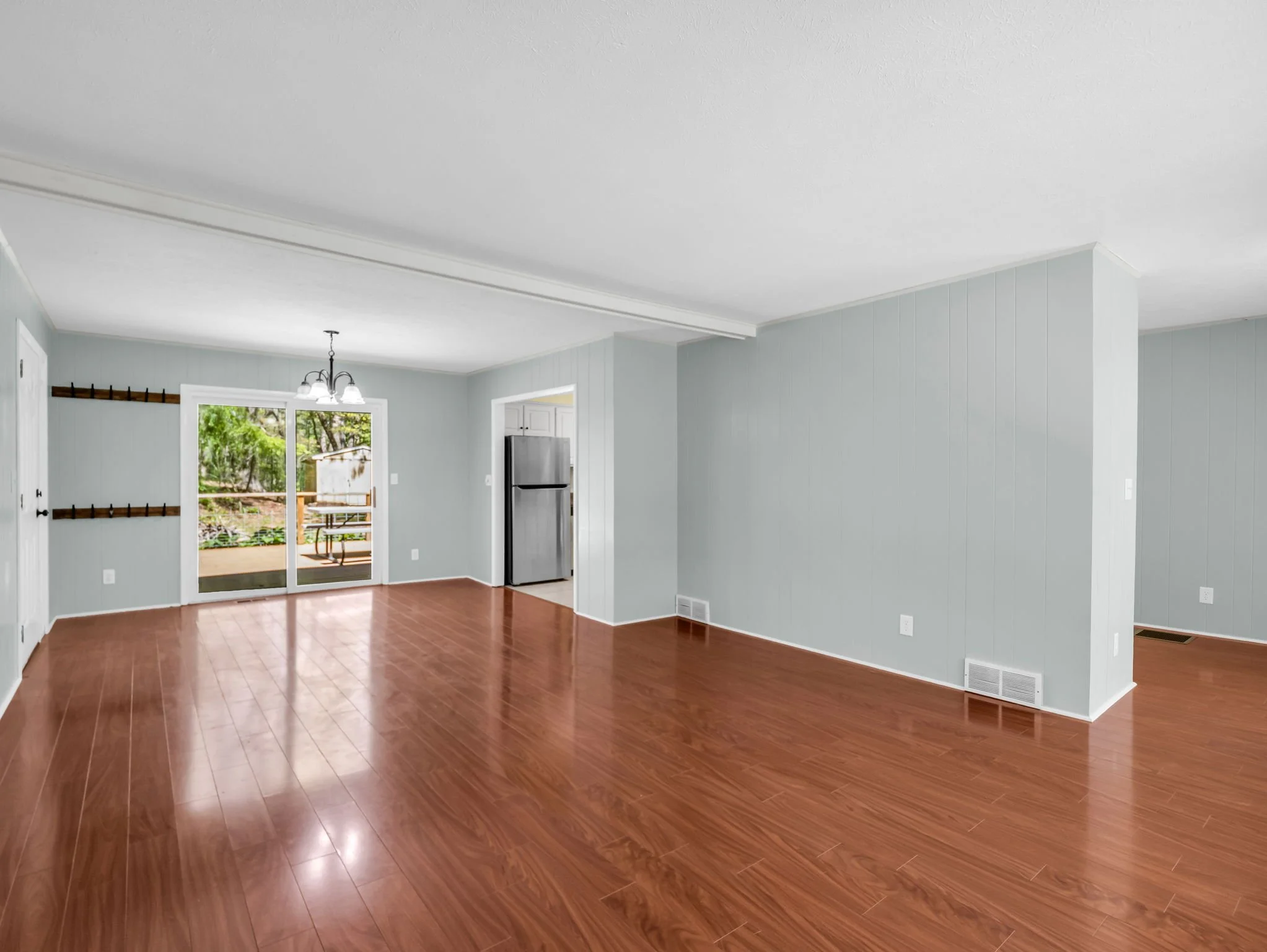 22-web-or-mls-678-firefly-ln.jpg