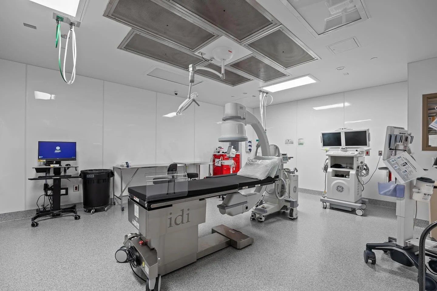 Another great medical project in the books for team BBG! We are grateful to support this repeat client with their most recent surgery center project in the Triangle. Renovating an existing office building and converting to medical is always very rewa