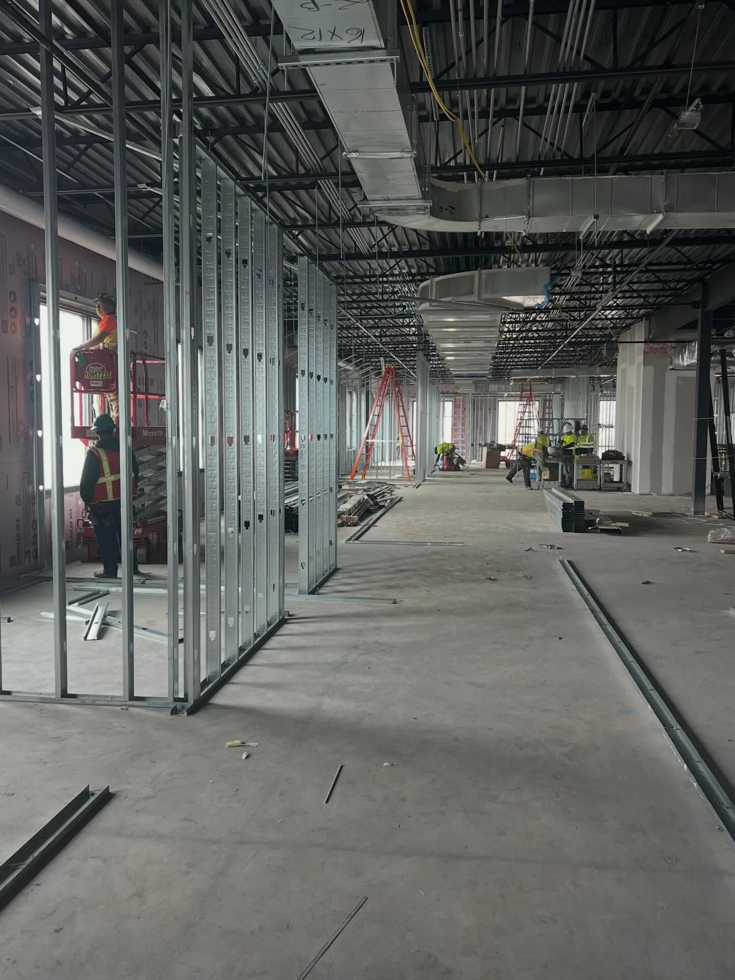 🚨Project Progress Update: UNC Onslow Memorial Hospital

Taking you inside the progress at UNC Onslow. This 36,000 SF facility is starting to take shape, and our team is hard at work making it happen. Stay tuned for more updates as we move forward.
#