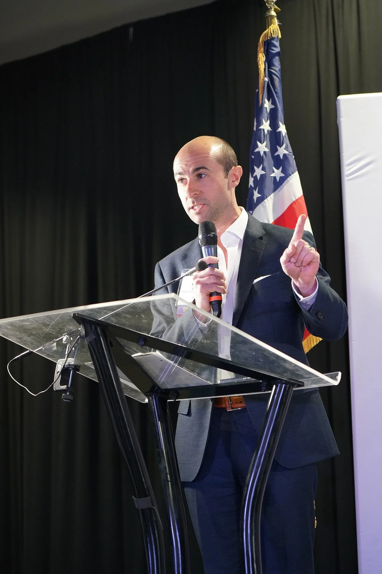 Kelly Cobb Speaking.jpg