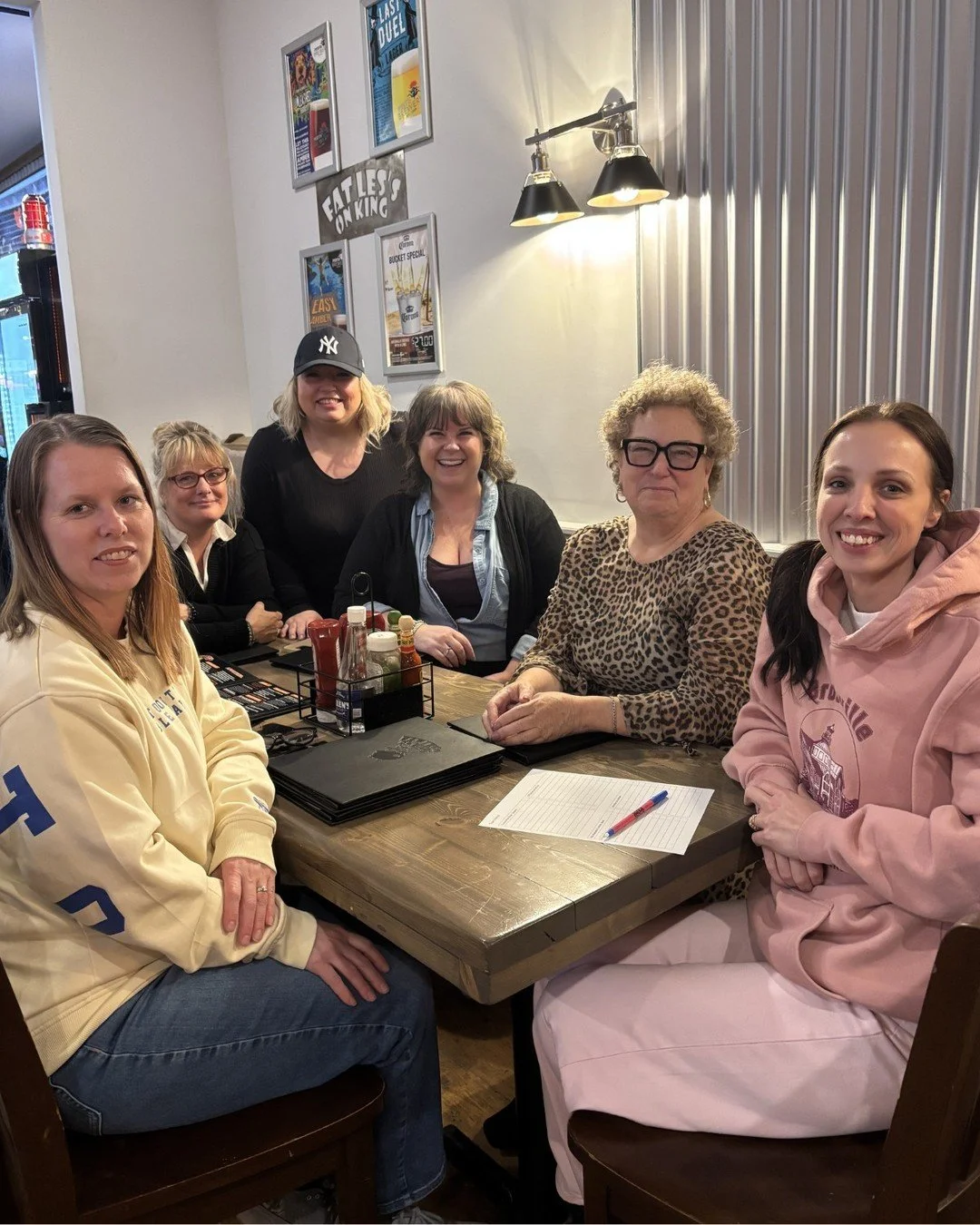 Two incredible nights of Friends trivia in Downtown Brockville! The laughs, the friendly competition, and all those iconic moments made it such a fun way to get into the spirit for Ladies&rsquo; Night: Friends Edition.

Huge thanks to Fat Les&rsquo;s