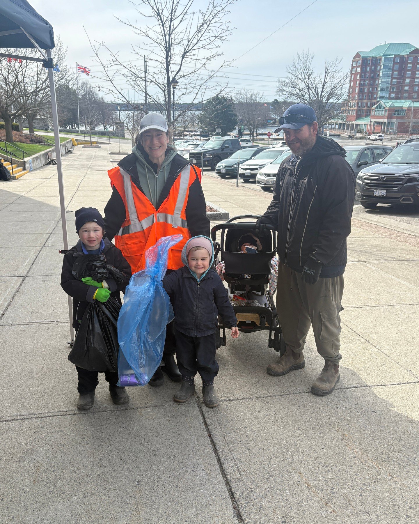 We are feeling so grateful for everyone who showed up for the Downtown Community Clean Up Day on April 25th!

Thank you to all the volunteers who gave their time and energy to help make our downtown shine. It is always inspiring to see how much peopl