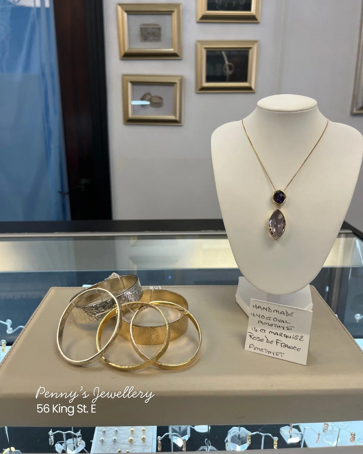 These downtown finds caught our eye this week!

Handcrafted jewellery, gluten free goodies, unique pottery, and wellness essentials. There's always something new to discover in Downtown Brockville.

Featured: 
@pennys.jewellery, @sweetofeliacafemarke