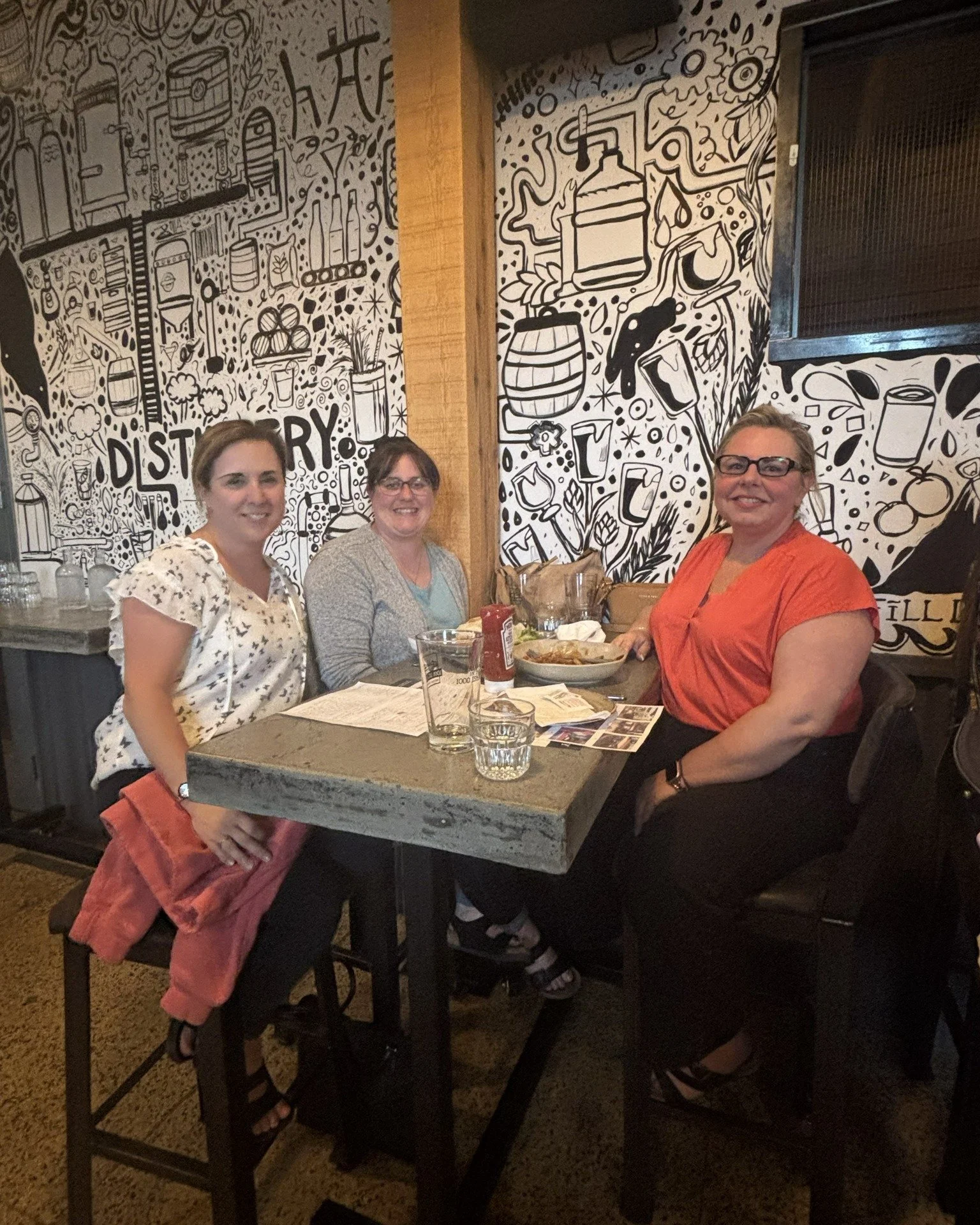 Throwing it back to our June Sitcom Trivia Night at @1000islandsbrewing! It was a fantastic evening filled with laughs, friendly competition, and some seriously impressive TV knowledge.

Now it is time for the next challenge! Join us on Wednesday, Au