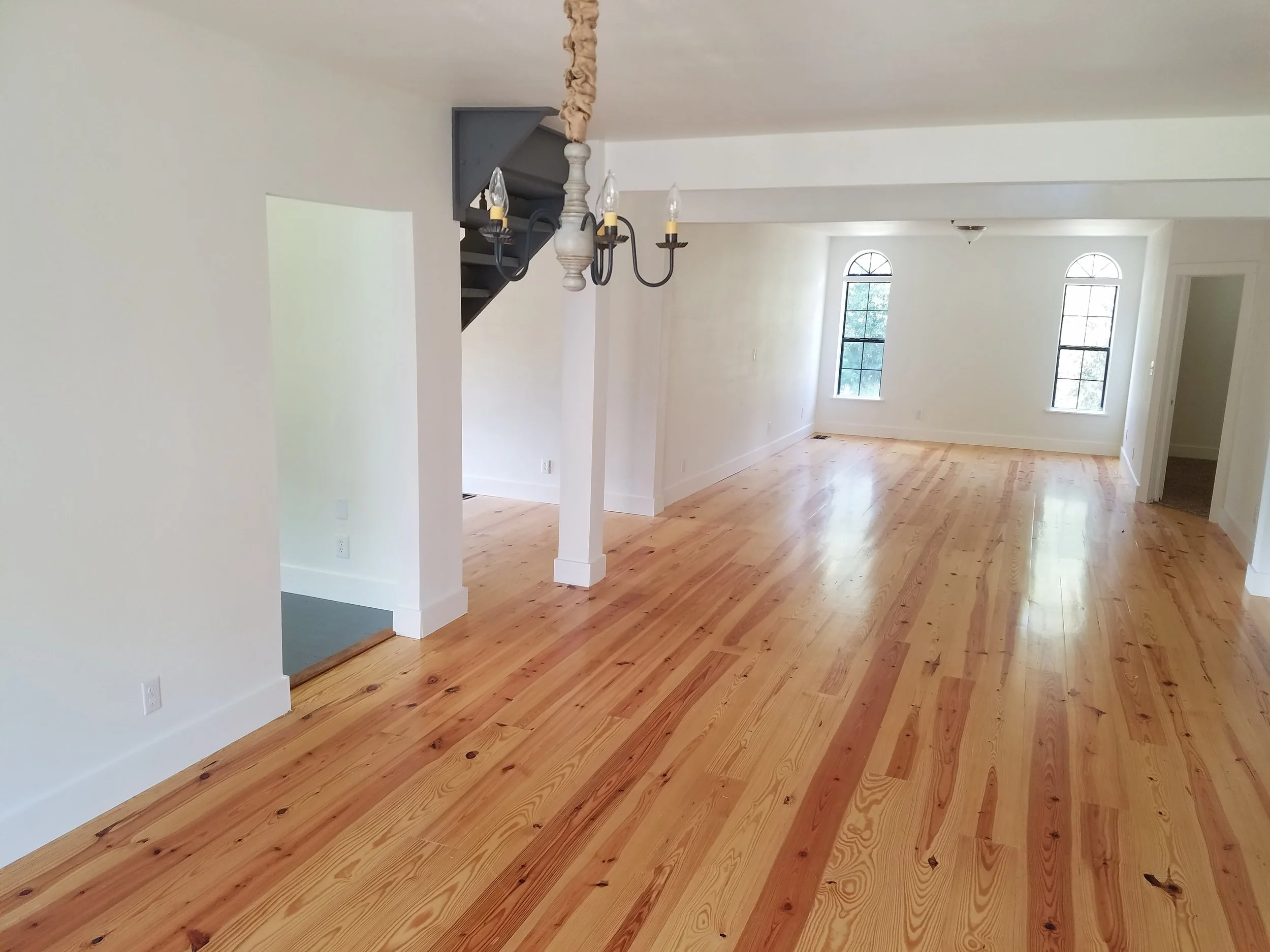 #2 Southern Yellow Knotty Pine Clear Coat class