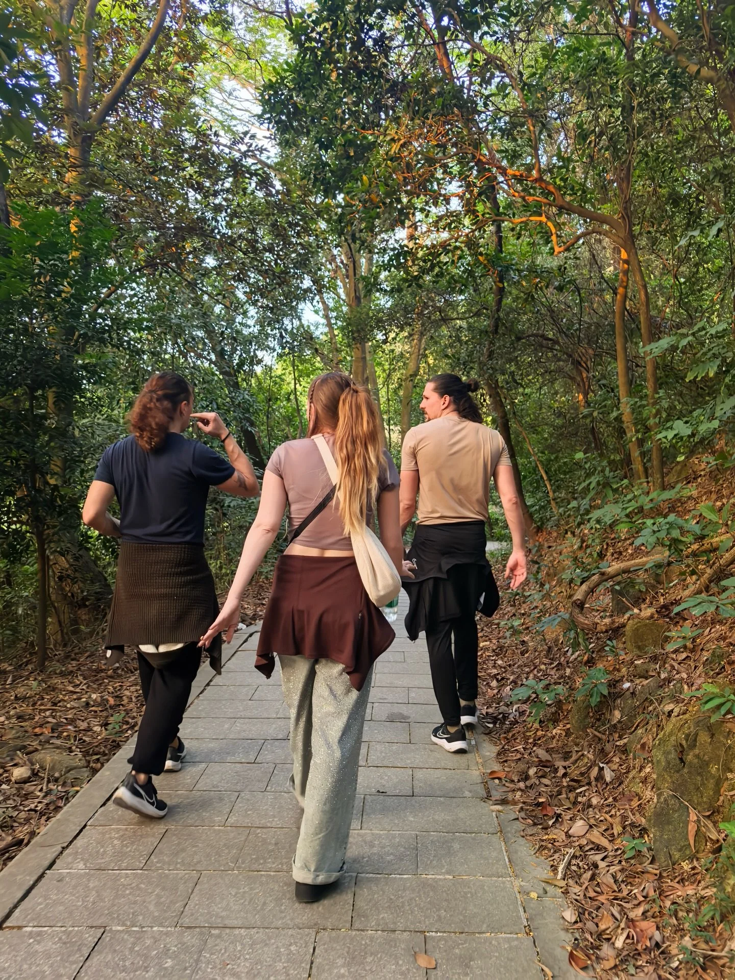 What do you mean another post about China? 🇨🇳 yes I&rsquo;m pretty obsessed 👀 deal with it, I&rsquo;ll post about it until I go back to Asia then start posting about it again. 
.
.
.
#china #chinatrip #travelingthroughchina #feiends #friendshipgoa