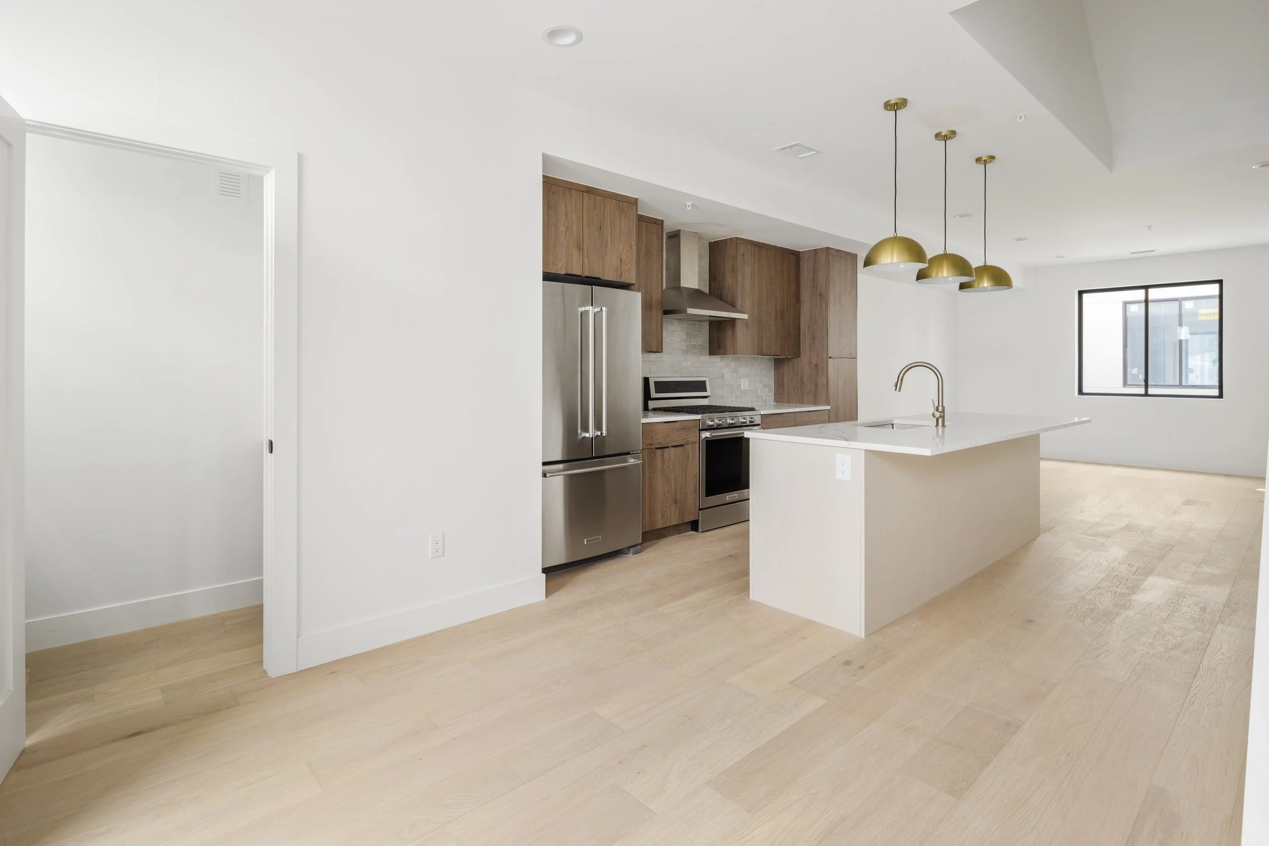 4509 Tennyson-14.jpg