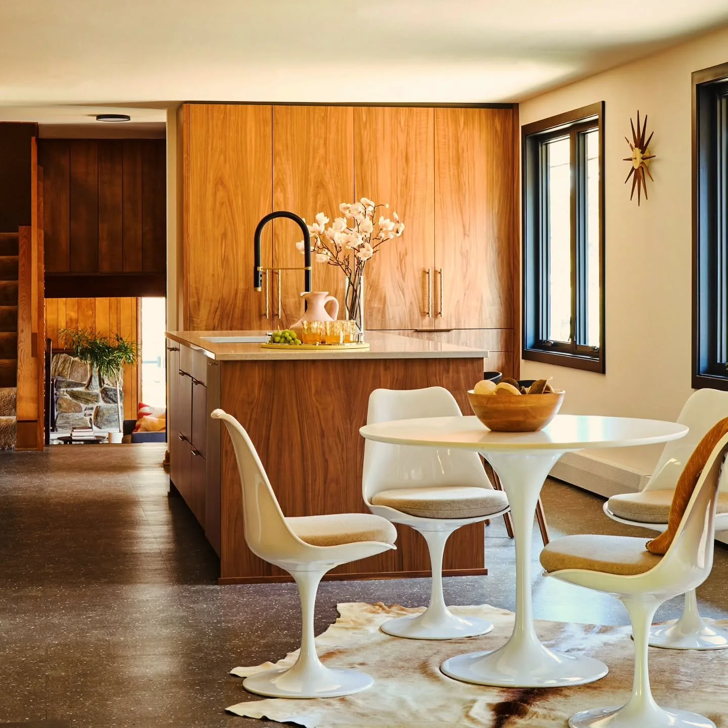 Eisner Residence midcentury renovation

Builder @refined_renovations 
Photos @michaelakaskel 
@kylebaldwindesign

#midcentury
#midcenturyinteriors #milwaukeedesigner #milwaukeearchitect #midcenturydesign #midcenturyremodel