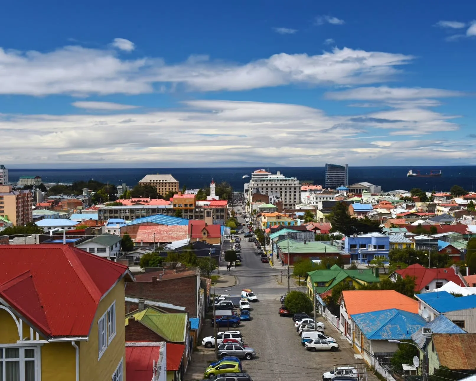 FLYING TO THE EDGE OF THE WORLD: A Travel Guide to     Punta Arenas, Chile             and the Legacy of             Braniff International