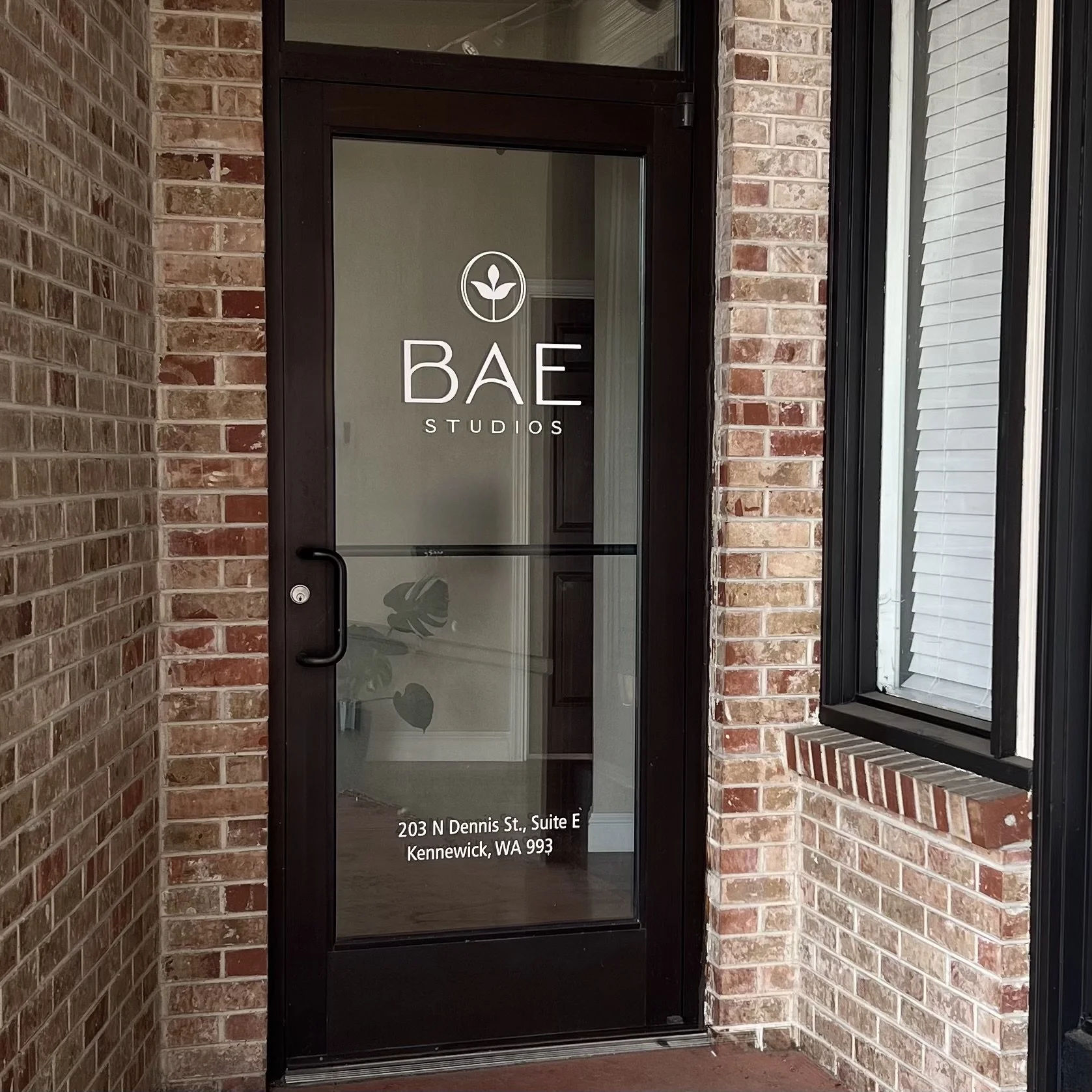 Entrance of a waxing center