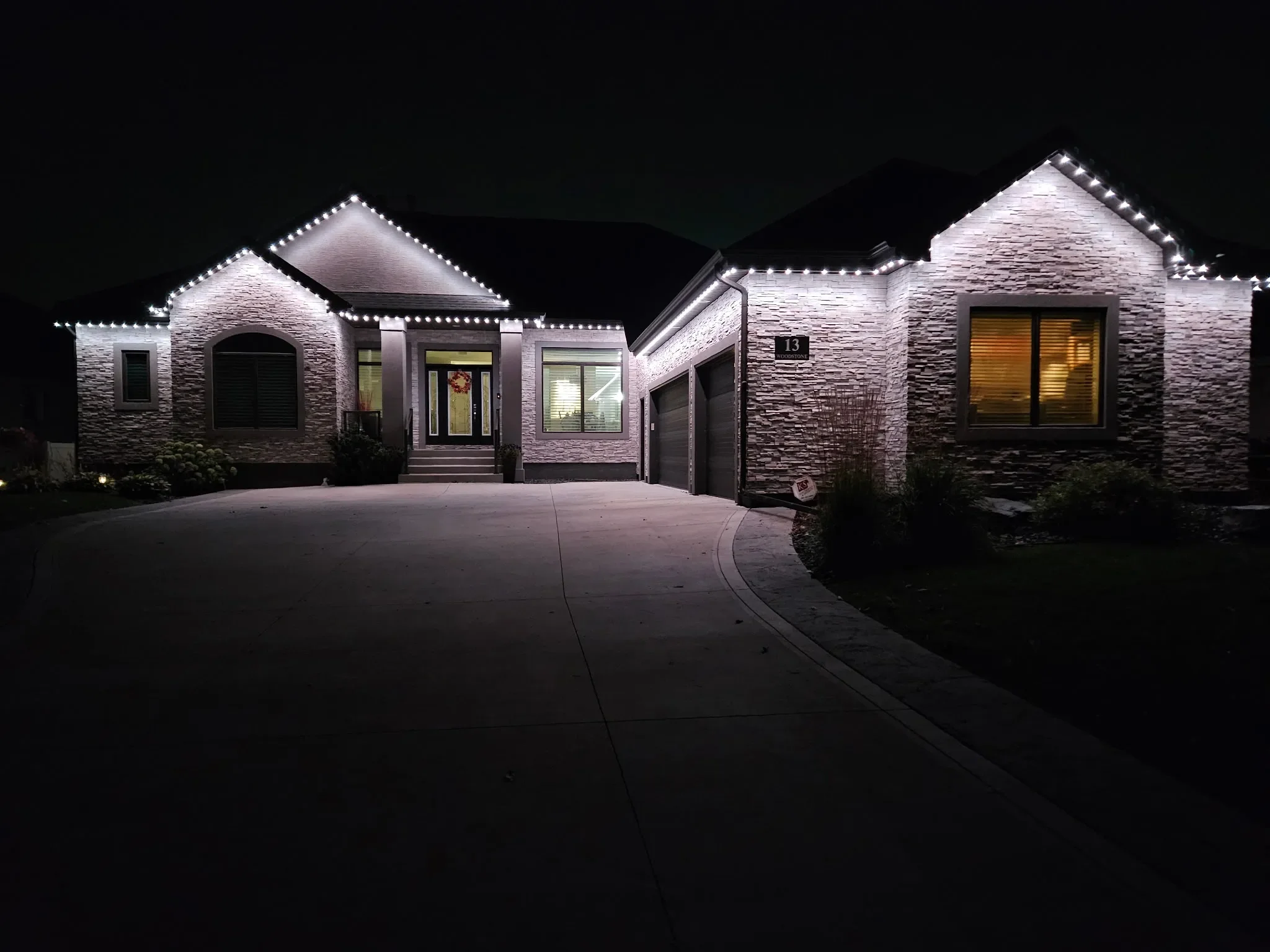 cost of permanent outdoor lights in Winnipeg, MB