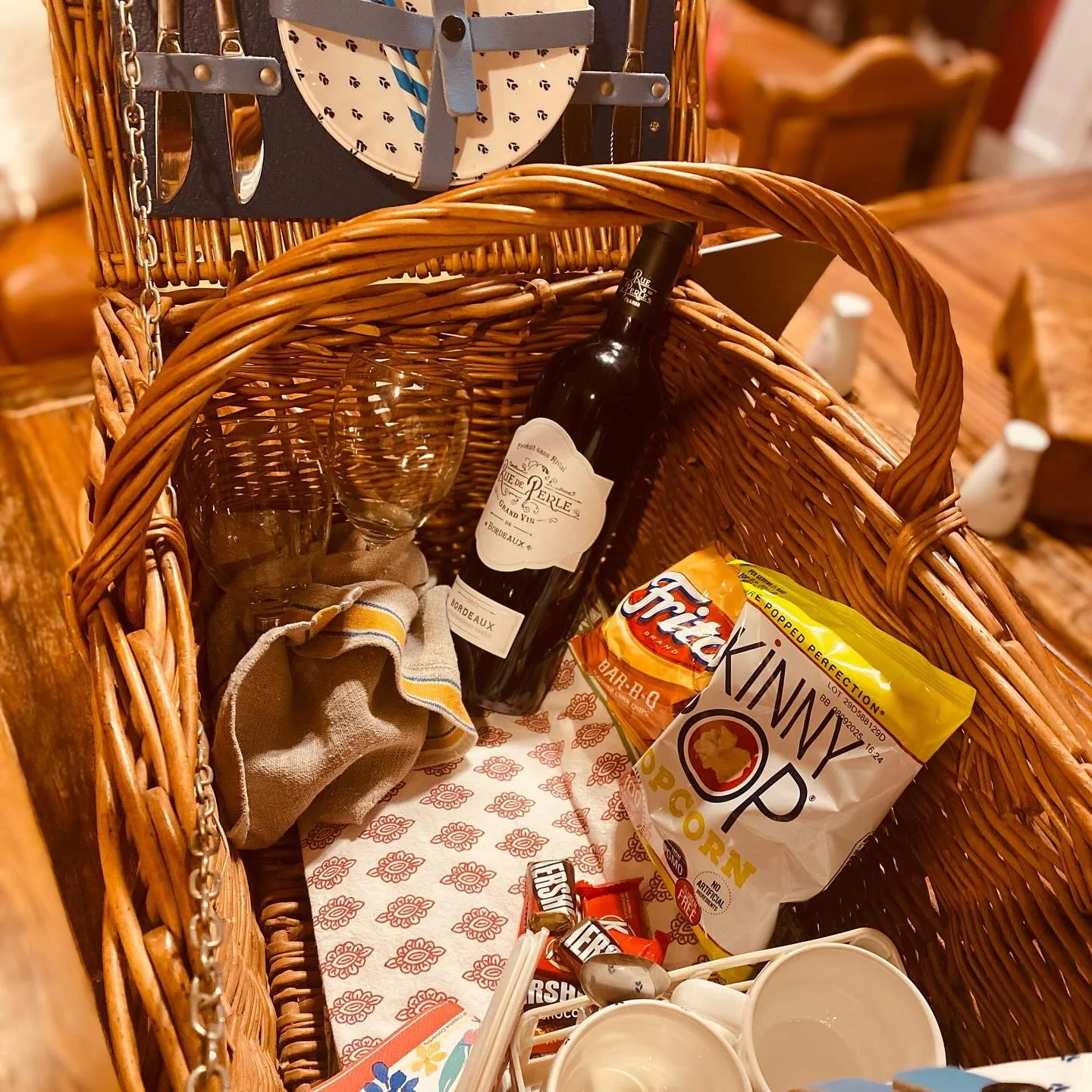 🌞 Be Picnic Ready! 🧺✨

For Christmas, my father-in-law gave me a beautiful picnic basket, and it&rsquo;s too perfect to sit on a shelf! It got me thinking&mdash;why not always be picnic ready for those spontaneous, beautiful days that should be com