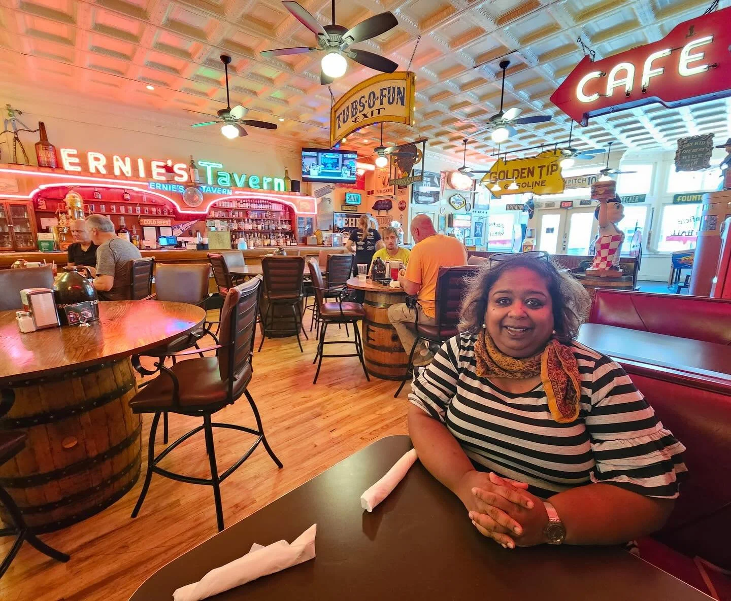 The best stops are often the ones not on the itinerary. We detoured into Bloomfield, KY today&mdash;and what a find!

Ernie&rsquo;s Tavern felt like stepping onto a movie set: vintage signs, pinball, a photo booth, and the warmest Kentucky hospitalit