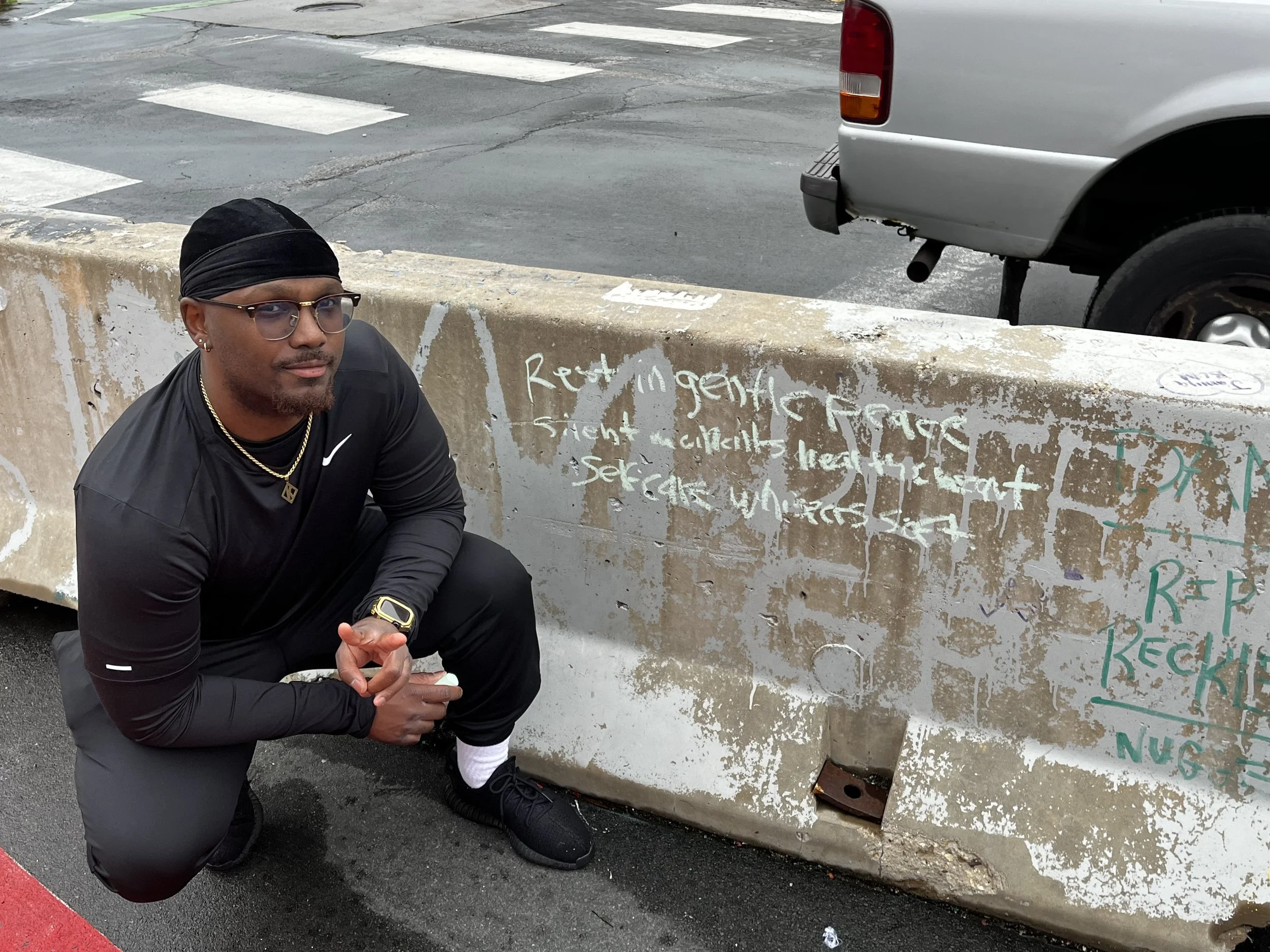 Once at the square, they had conversations with visitors and organizers about the meaning of the space: "Rest in gentle peace - Silent moments heal the heart - self care whispers soft.