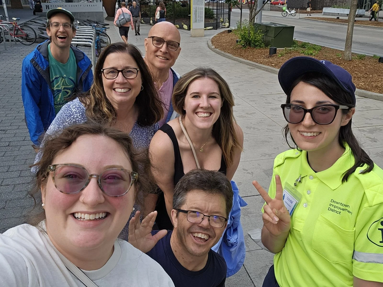 Teams befriended passers-by. This Downtown Improvement District employee adopted a team and helped them get to landmarks around town.