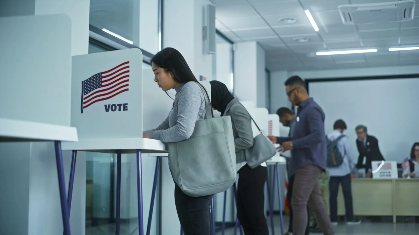 What predicts midterm election results?