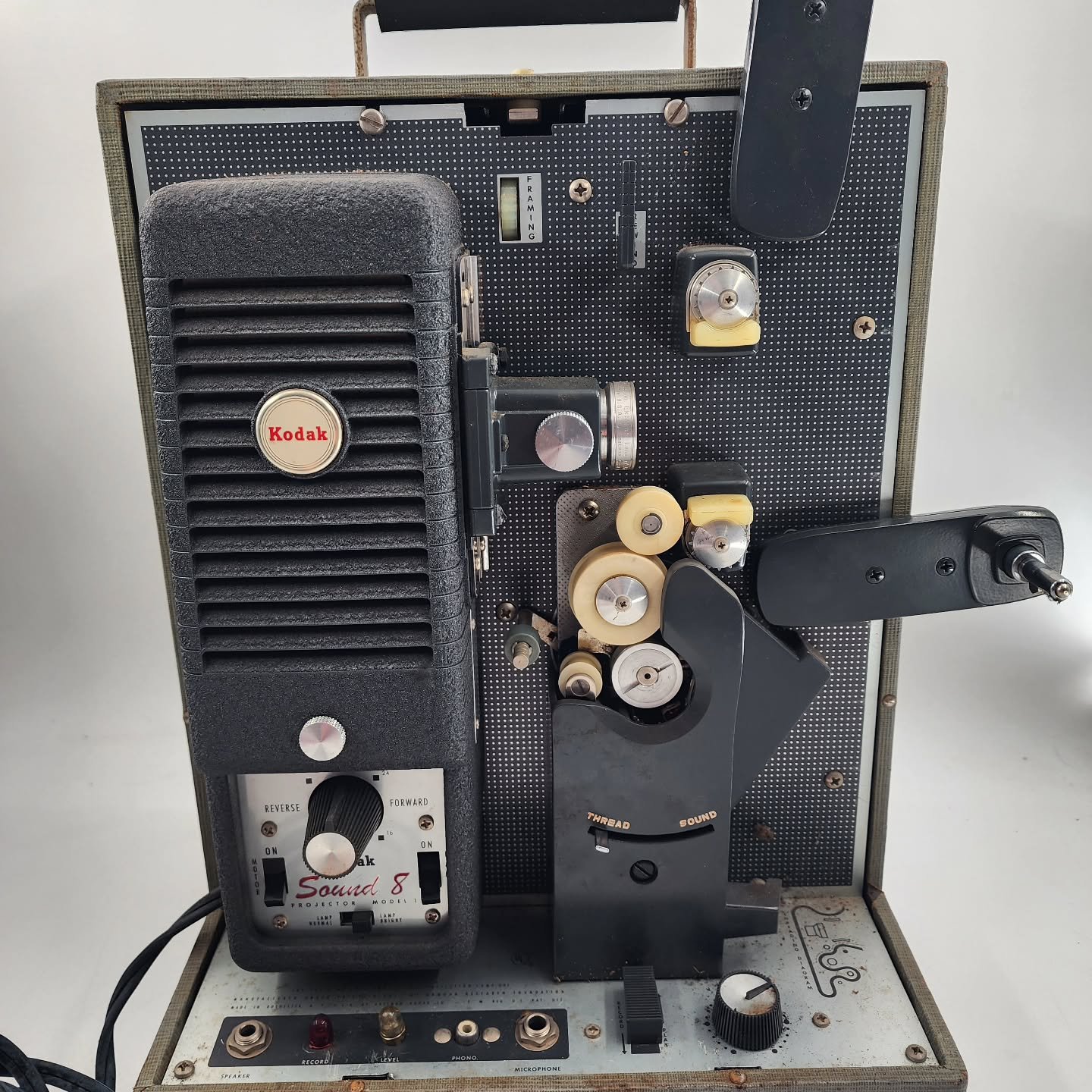 🎞️✨ Home movies, the old-fashioned way. ✨📽️

Meet the Kodak Sound 8, a groundbreaking projector from the early 1960s &mdash; one of the first to bring sound to 8mm home films. Before Super 8 and VHS, this was how families replayed life&rsquo;s best