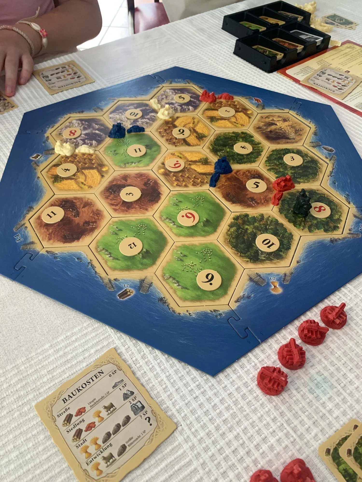 Gymnasium veranstaltet Brettspiel-Vormittag im Blauen Haus!