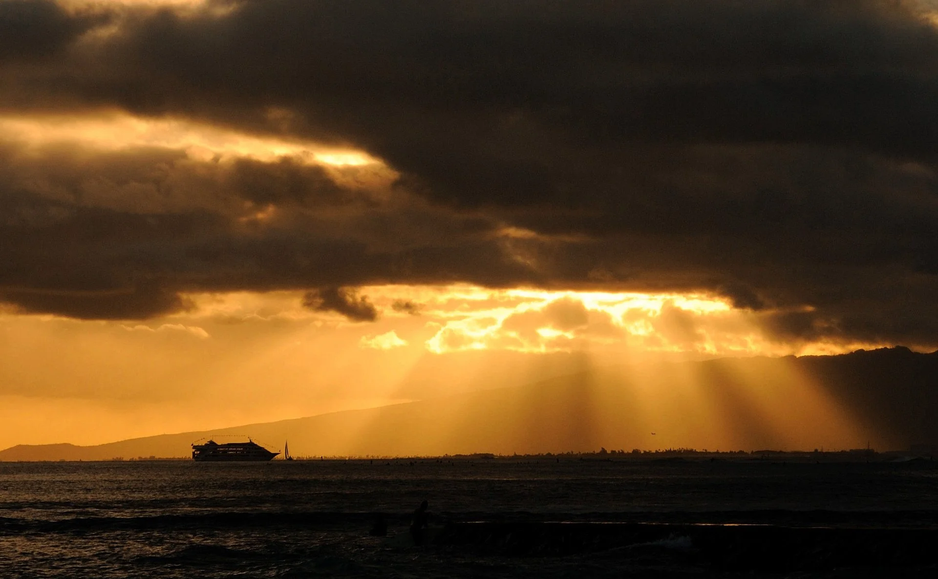 sun cloudbreak cloud break ray ship boat section 179 expense certain assets