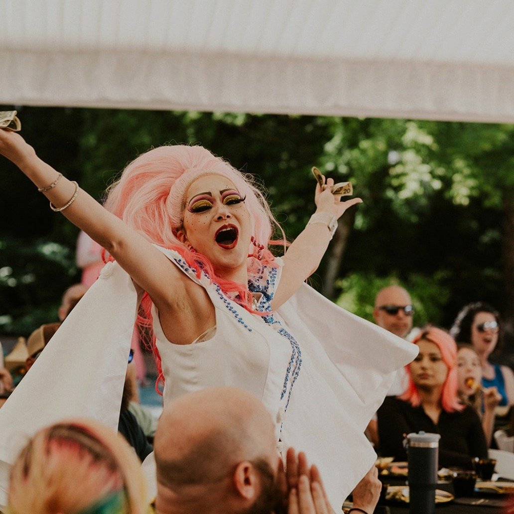 Drag Brunch tickets are officially LIVE and we are READY to serve looks, laughs, and a whole lot of fabulousness! 🍳🥂

Join us on June 14th from 11AM&ndash;1:30PM at the beautiful @jardindelsolsnohomish  for a morning filled with incredible performe
