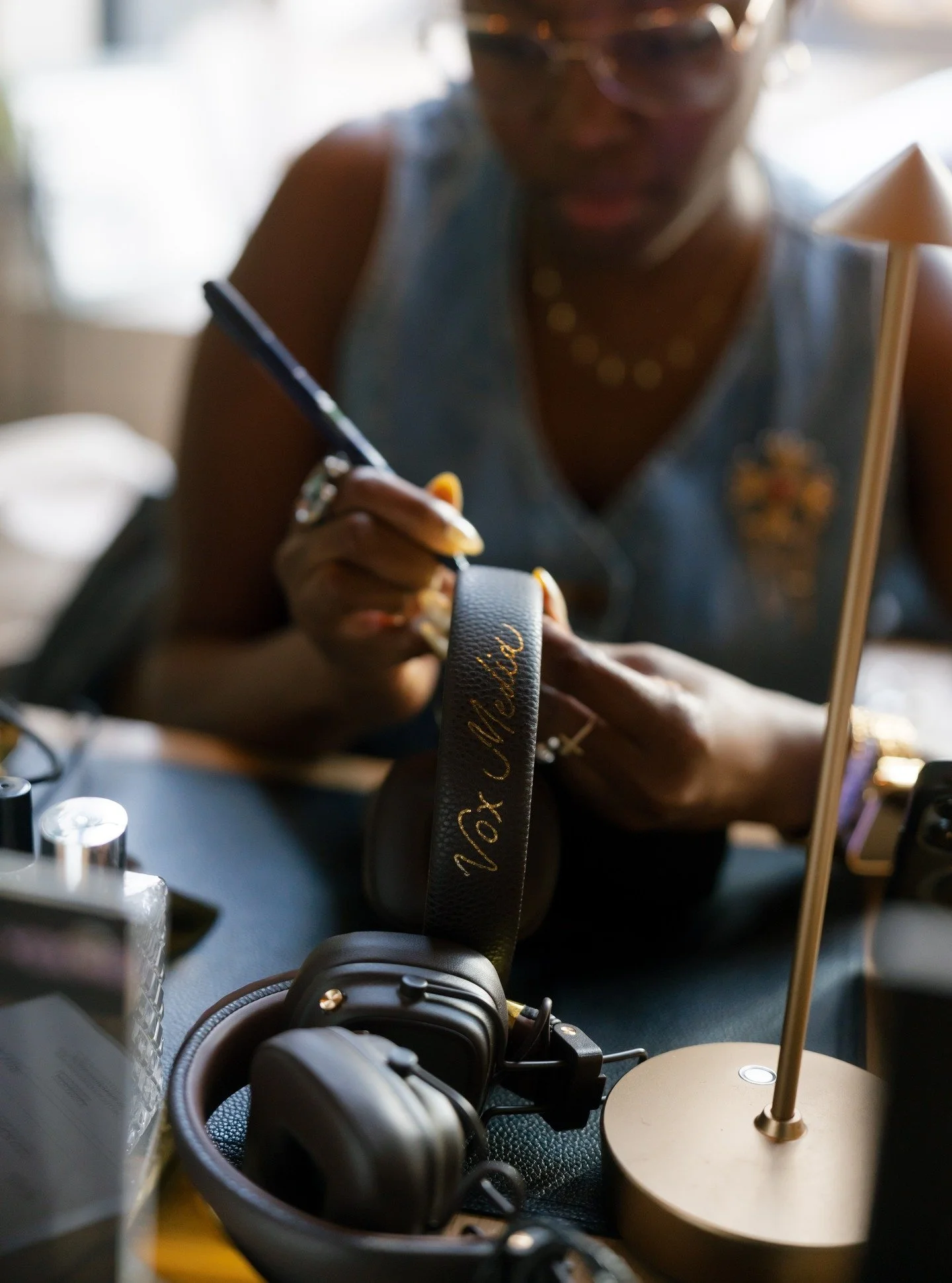 SXSW with @voxmedia - Live Engraving Station

We created an interactive Gifting Suite where guests of @voxmedia got to choose from bolo ties, belt buckles, bandana slides, or bag tags to personalize with hand engraving.

Our VIP guests were gifted pe