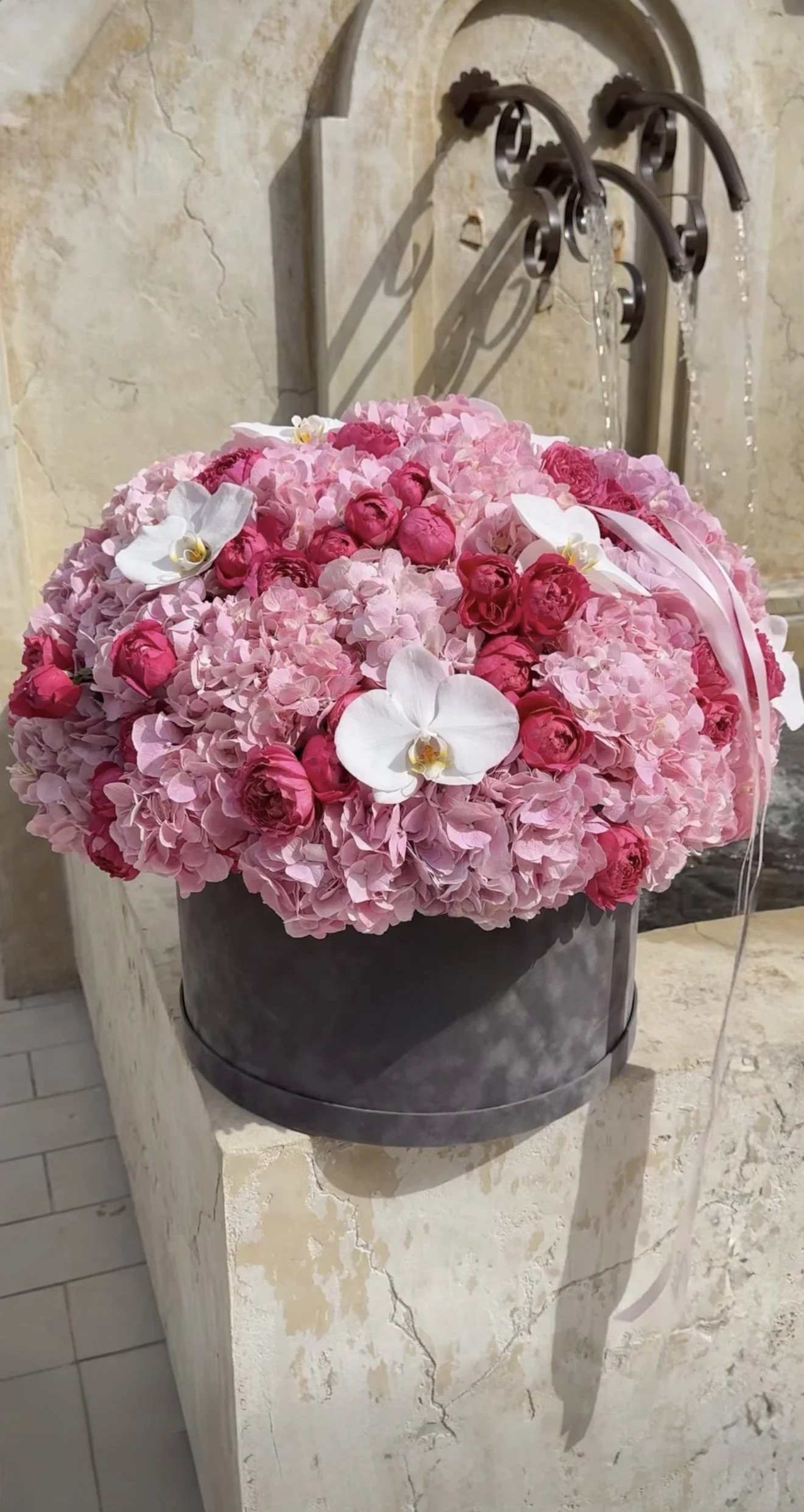 Bouquet «Blushing Elegance»