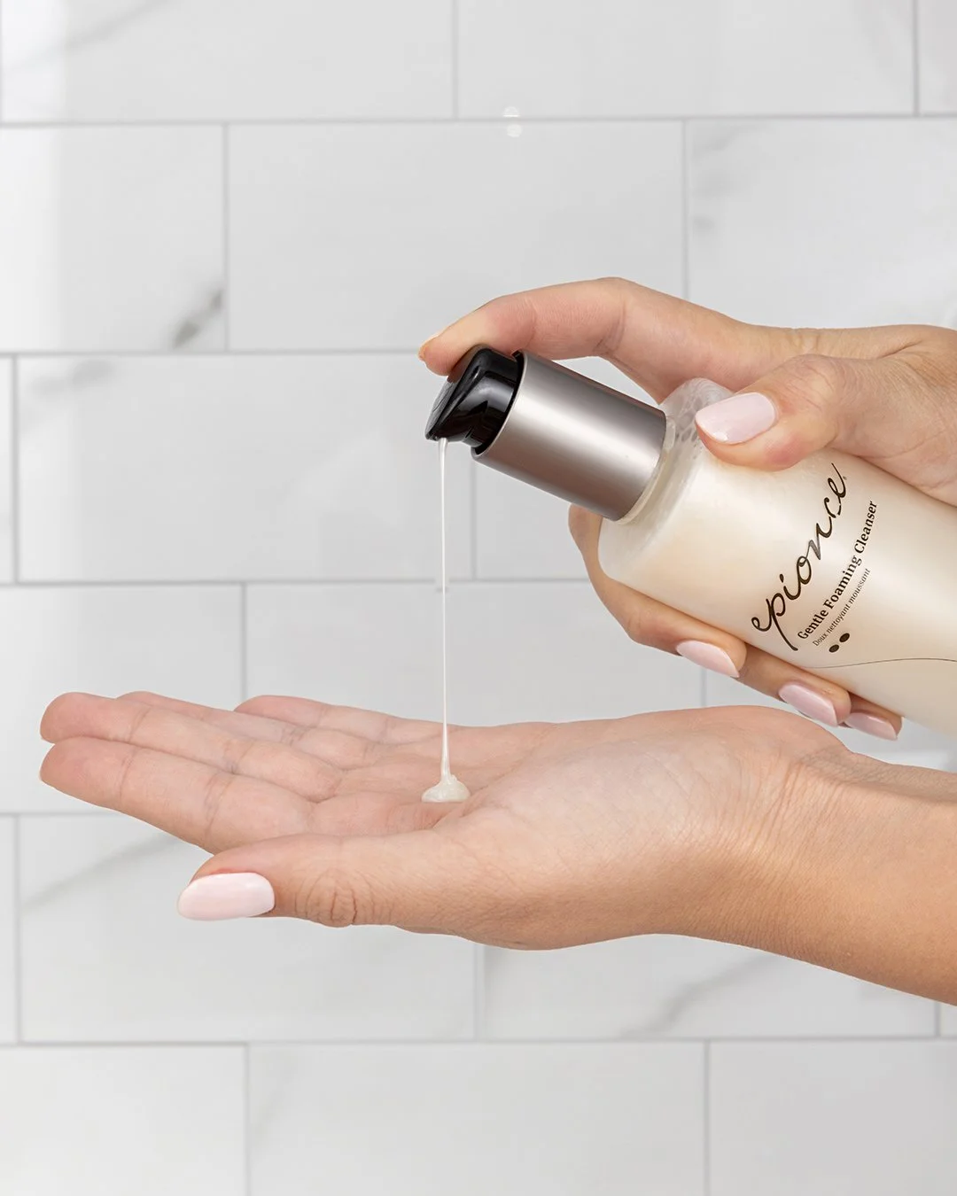 BBCA_EP_GentleFoamingCleanser_Pumping_Model_4x5.jpg