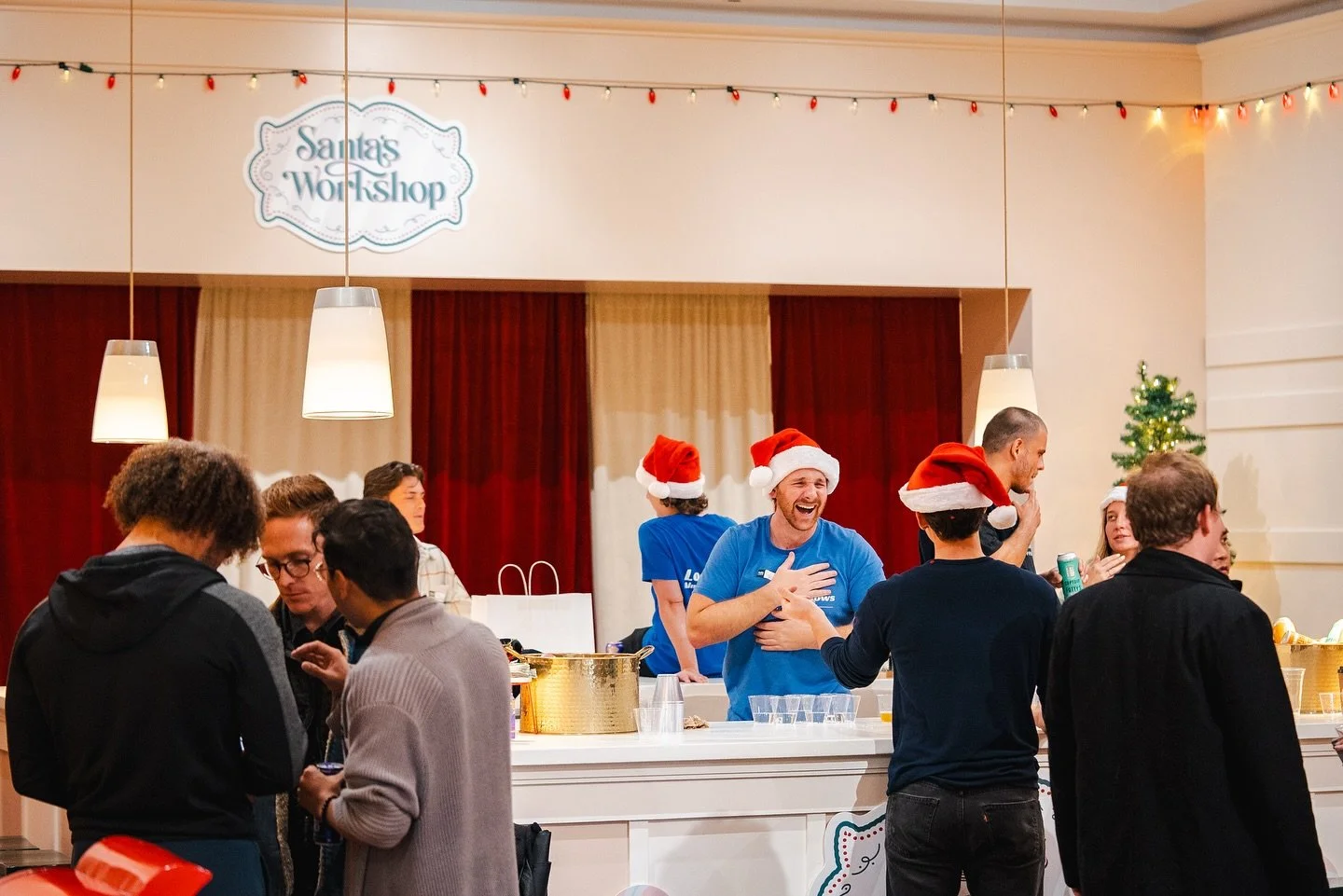 Your office decor called... 🎄🎅⭐️ it&rsquo;s begging for help. 😂 Skip the sad cubicle vibes and throw your holiday party in our Peppermint Parlor, the ultimate Santa Barbara holiday event space! 😍

💌 DM asap to secure your ideal date &amp; time!