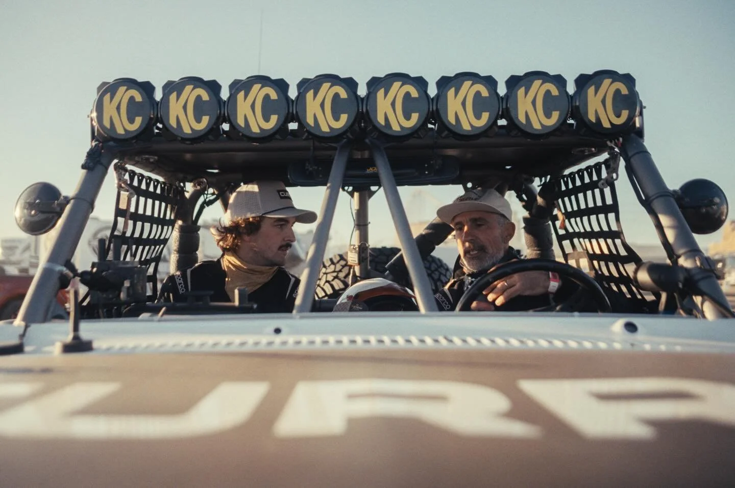 Some in between moments of the @themint400 captured beautifully by @huntca. 

Sponsors &mdash; @scout_motors @teamcurri @general_tire @nomadwheel @quadlock @kchilites 

#KeepScoutsRacing #VintageRacing

📷 &mdash; @huntca