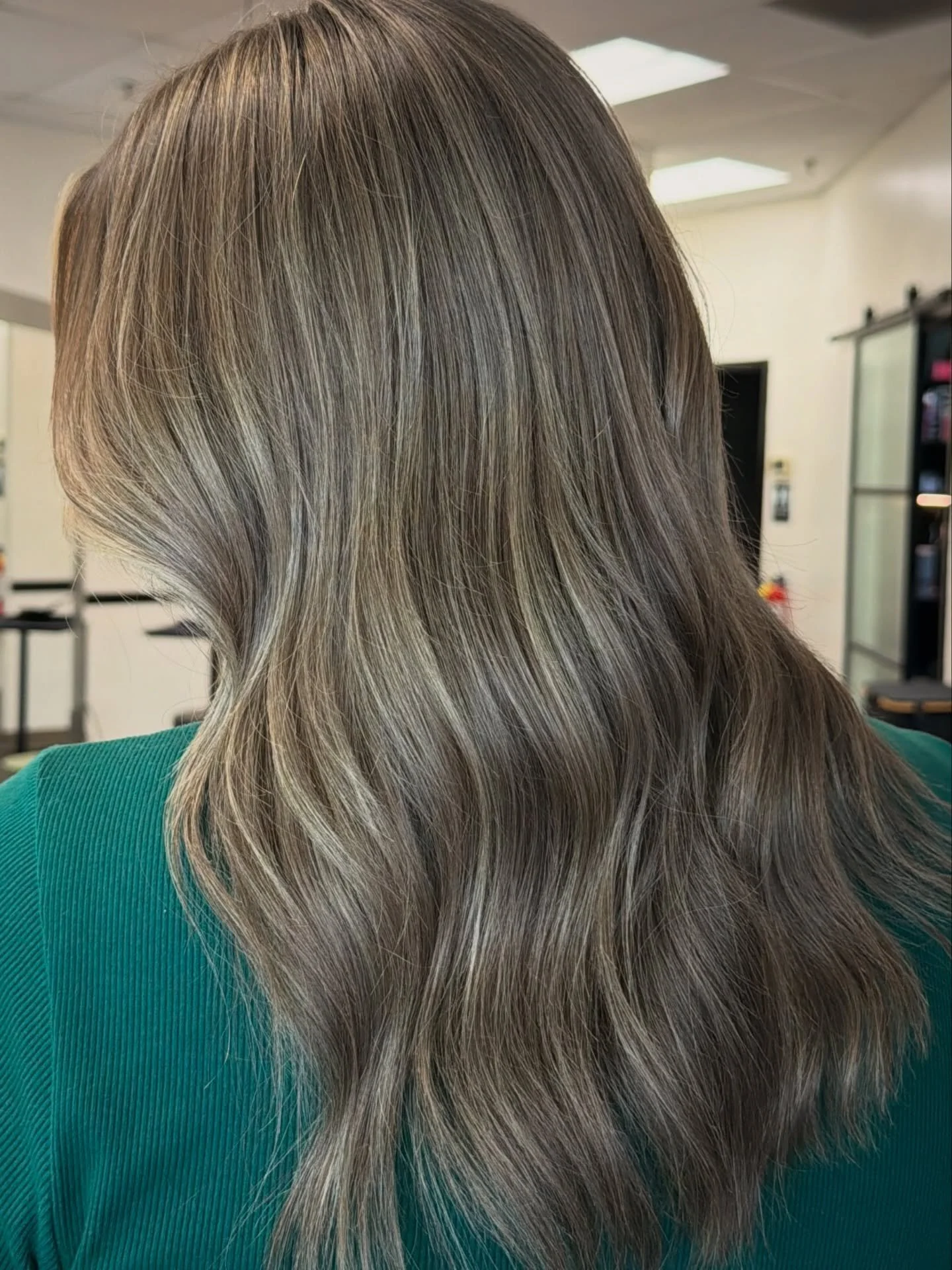 Appointments available this week with select stylists at Studio 28 Collective ⚡️

Whether you&rsquo;re ready for a fresh color, extension maintenance, a big change, or just some much-needed self care, we&rsquo;d love to have you in the chair.

Tap th