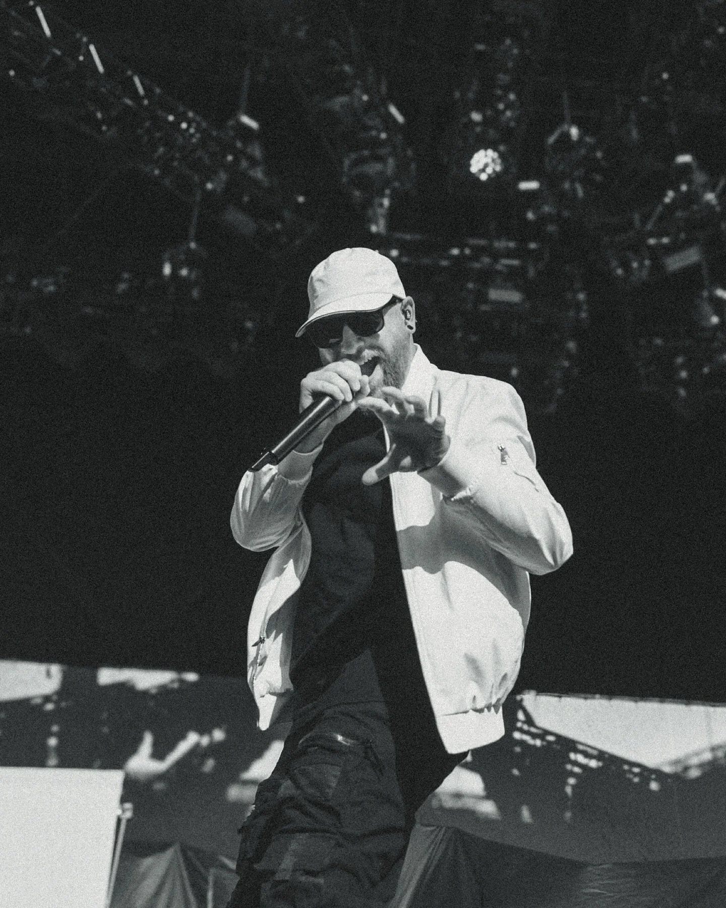 The boys finally made a trip back to Utah!! Took my 9 year old to his first show AND also was able to take some photos 🤍 

ily @theghostinside 🤭

&bull;
&bull;
&bull;
&bull;
&bull; 
#concertphotography #concertphotographer #concertphoto #livemusicp