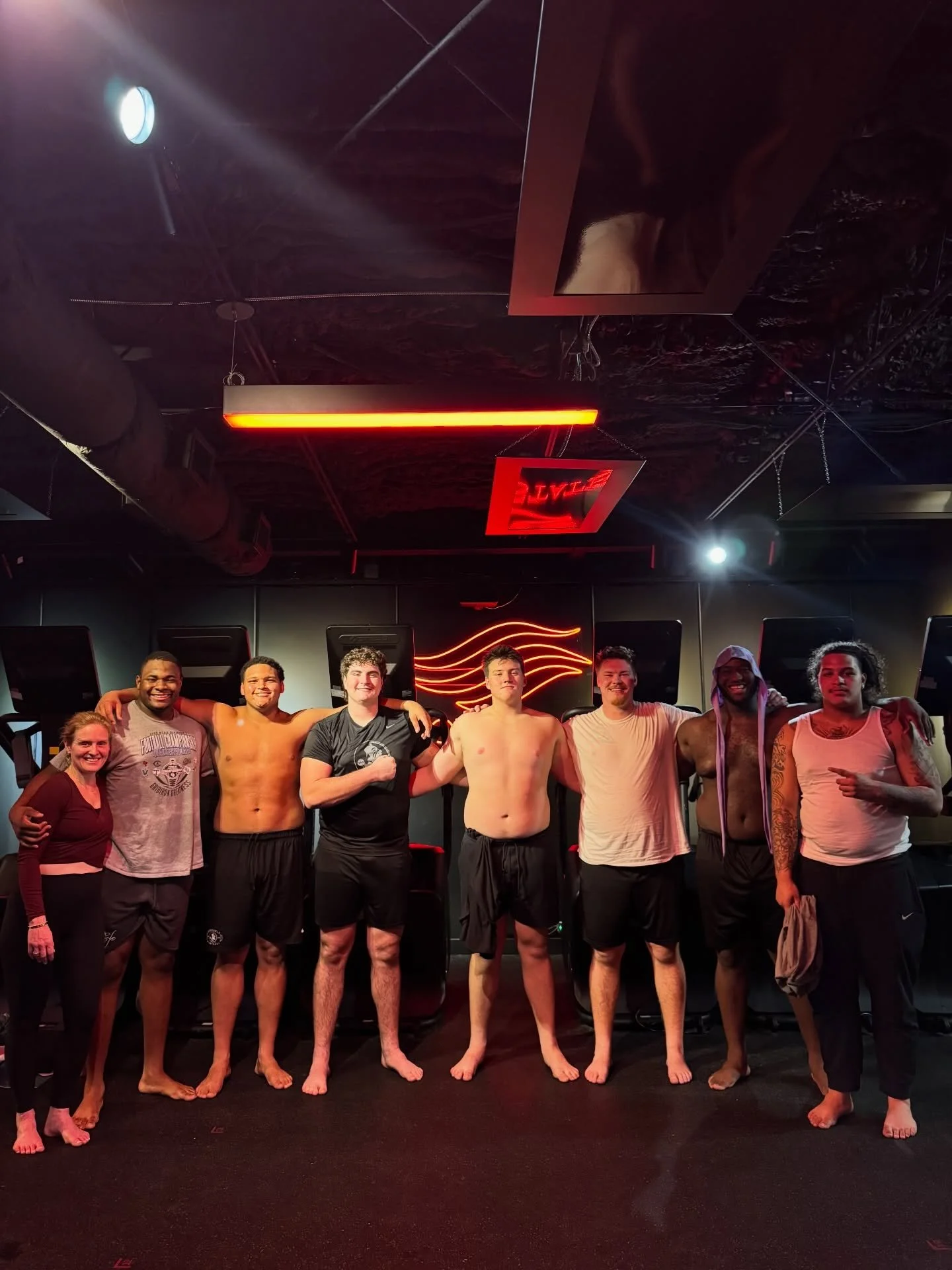 We had so much fun doing yoga with @fsufootball tonight! Thank you so much for showing out and getting hot with Caulley 🔥 #hotyoga #heatedworkout