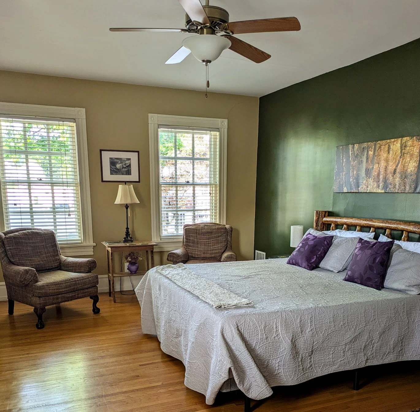 Sierra king bed and chairs