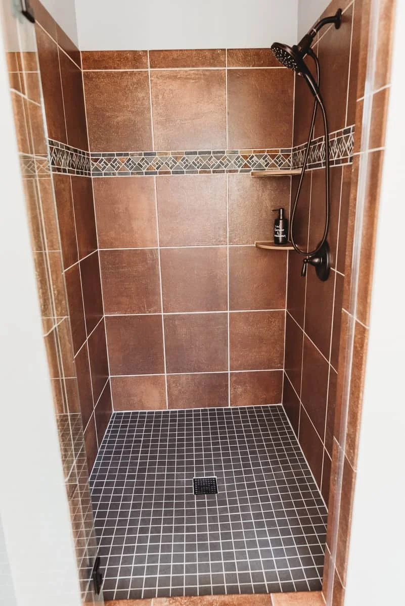 Cavernous Canyon shower