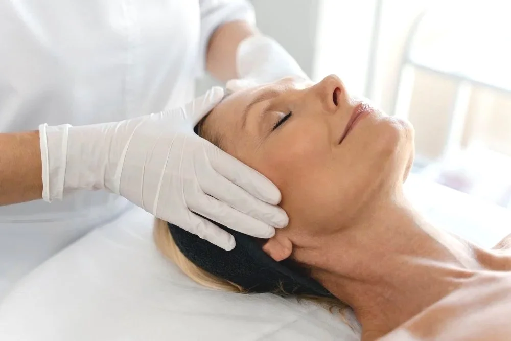 Facials & Extractions