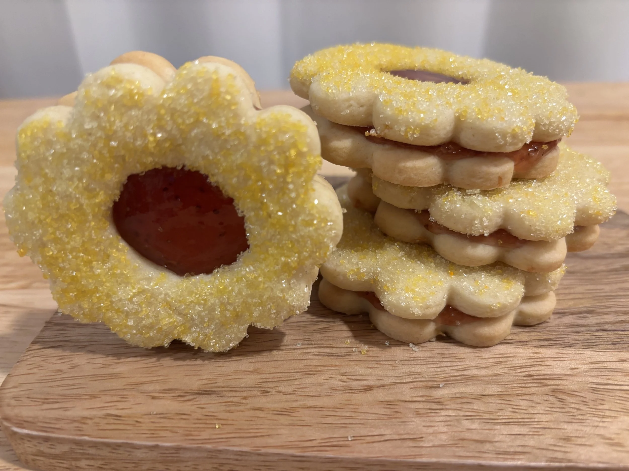 Strawberry Lemonade Jammy Dodgers - Dozen Box — Butter Late Than