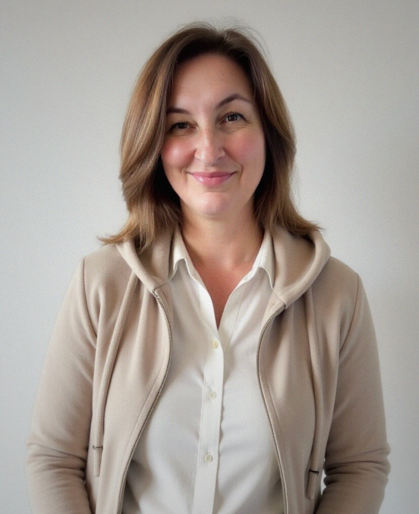 Nicola Walters, Registered Psychotherapist (Qualifying) in Ontario, professional headshot for Watkins Counseling and Wellness