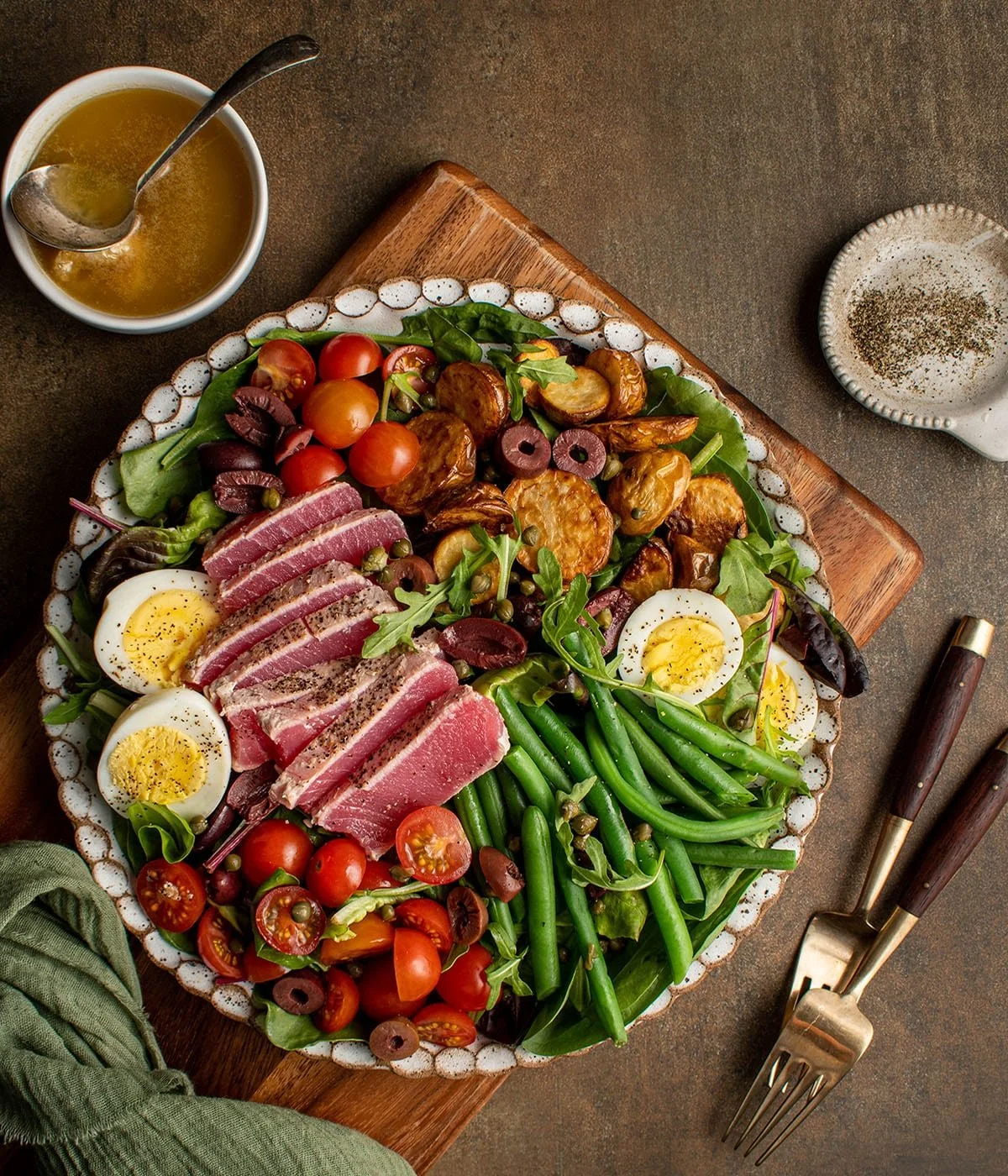 Pan Seared Ahi Tuna Niçoise Salad