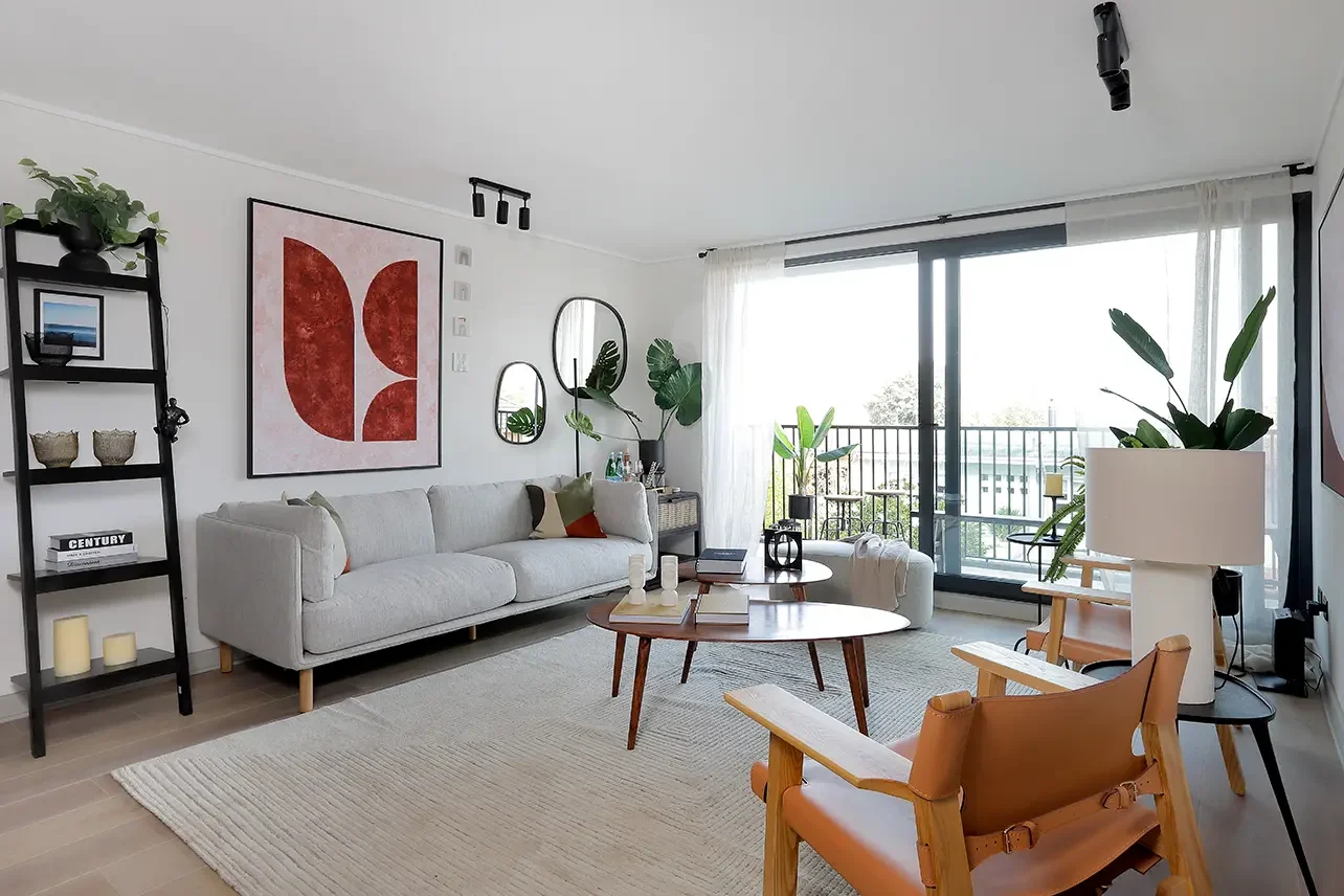 65107d9b9fac9_living (1).webp