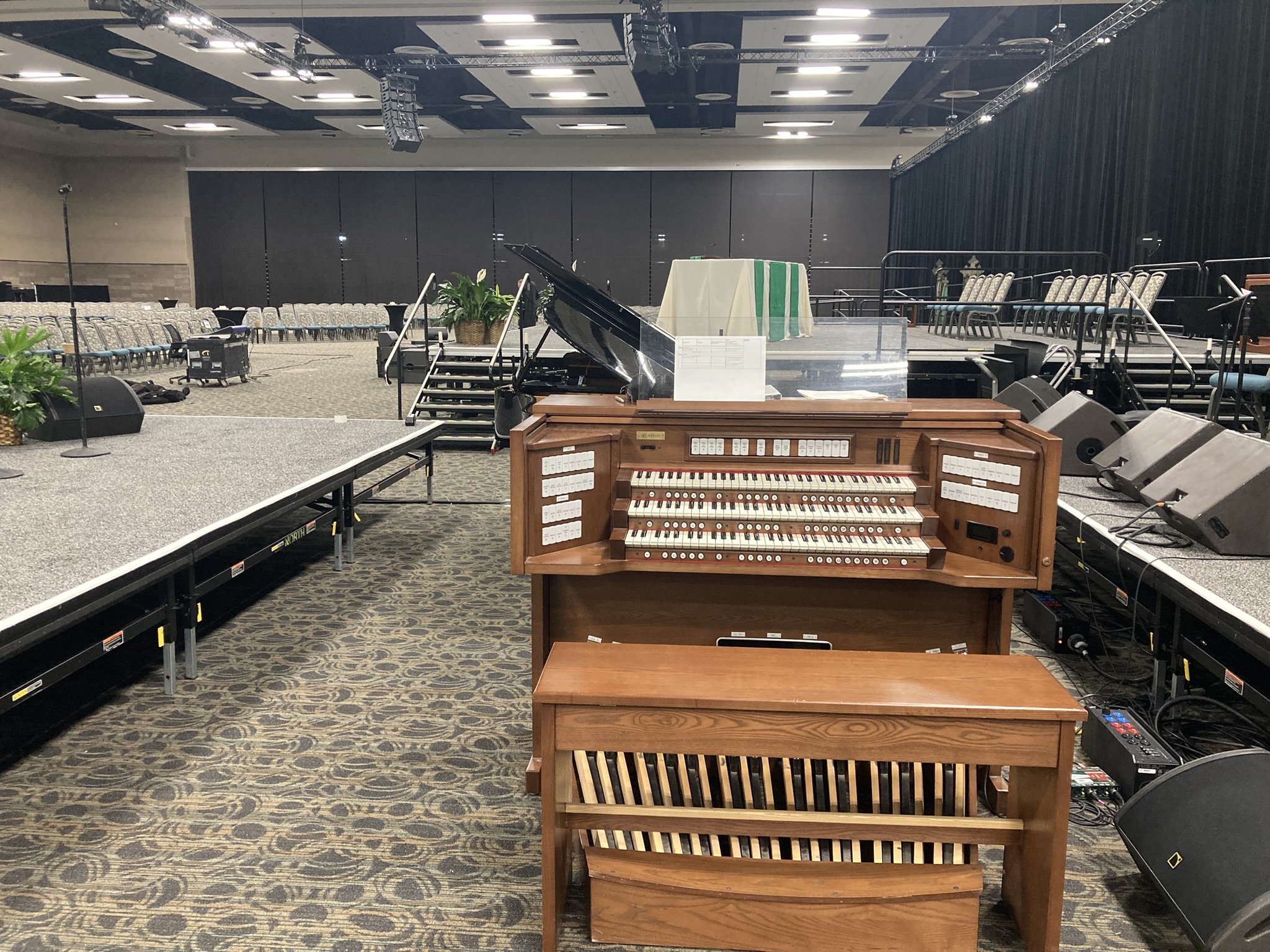Rodgers 908 Rental Organ - South Mountain Organ Works