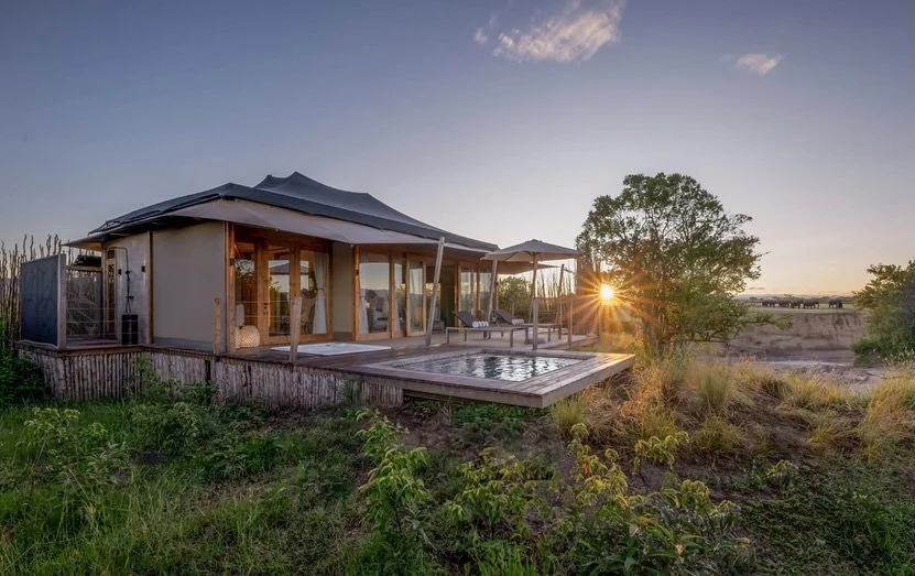 Ten nights of pure safari luxury 🐘✨ At JW Marriott Masai Mara Lodge, it’s not just the game drives that take your breath away — it’s waking up in a 1,076 sq. ft. suite with the savanna right outside your patio. All-inclusive dining