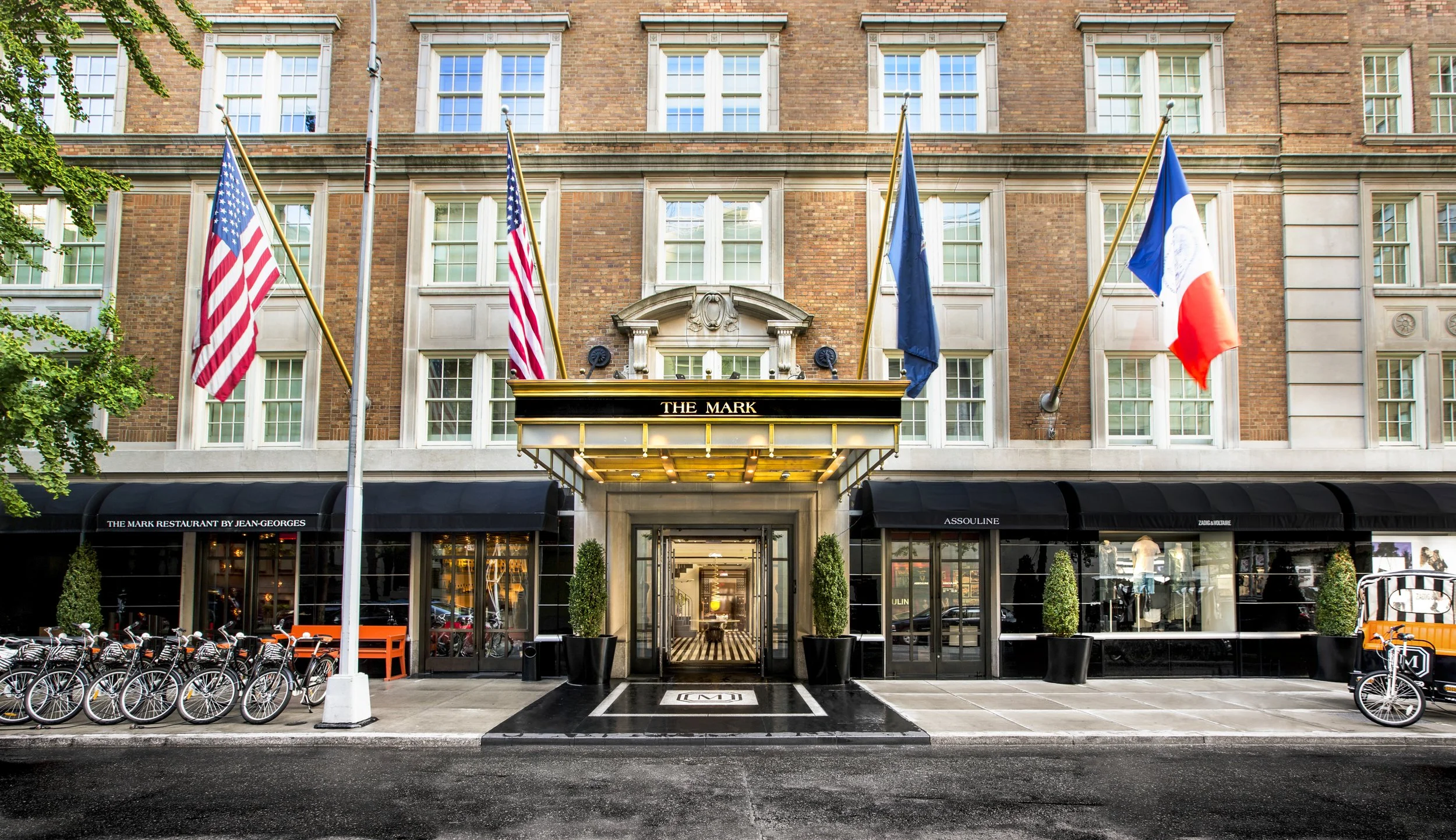 Mark_Hotel Entrance_Day (1).jpg