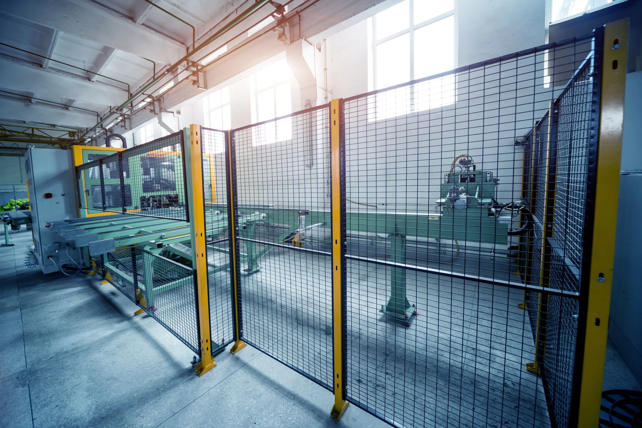 Aufbau und Montage von Schutzeinrichtunegn, Prüfung von Schutzeinrichtungen, Einhausung, Prüfung von Einhausung und Überwachung, Kontaktschalter, Sicherheitsschalter, Türschalter, Zaunelemente, Türelemente, Schutztüren, Schutztor, Überwachung